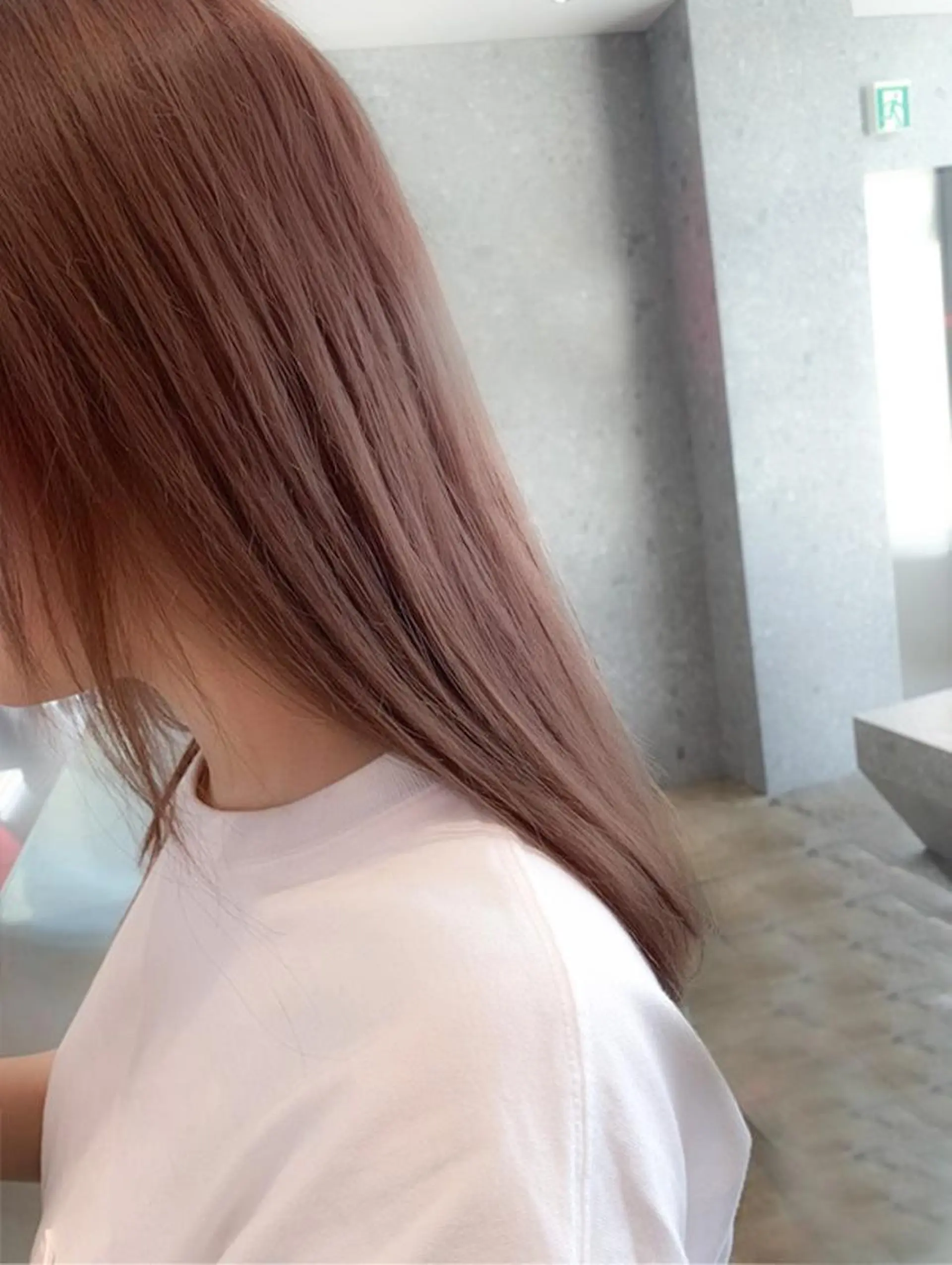 ロング カラー ベージュカラー ピンクカラー ピンクベージュ カット ヘアカラー トリートメント 山下 千明のヘアスタイル