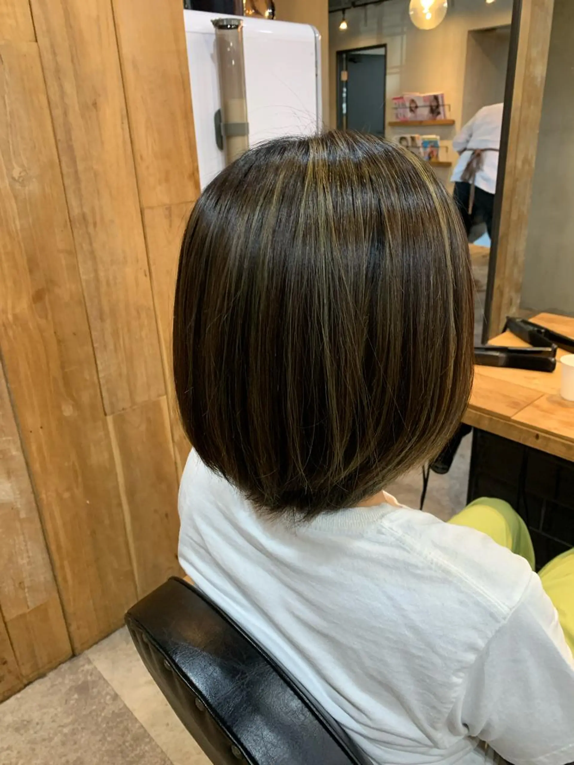 ショート カラー ハイライトカラー ハイライト 河田 寧生のヘアスタイル