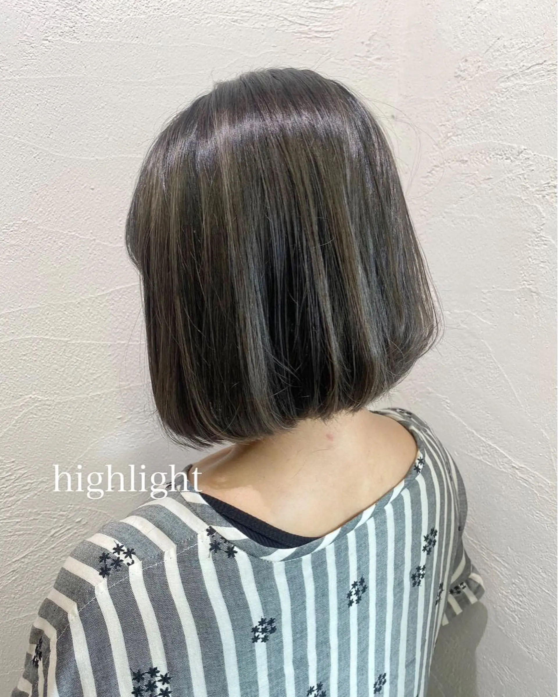 ミディアム カラー オリーブ/アッシュ やわらか透明感カラーのヘアスタイル