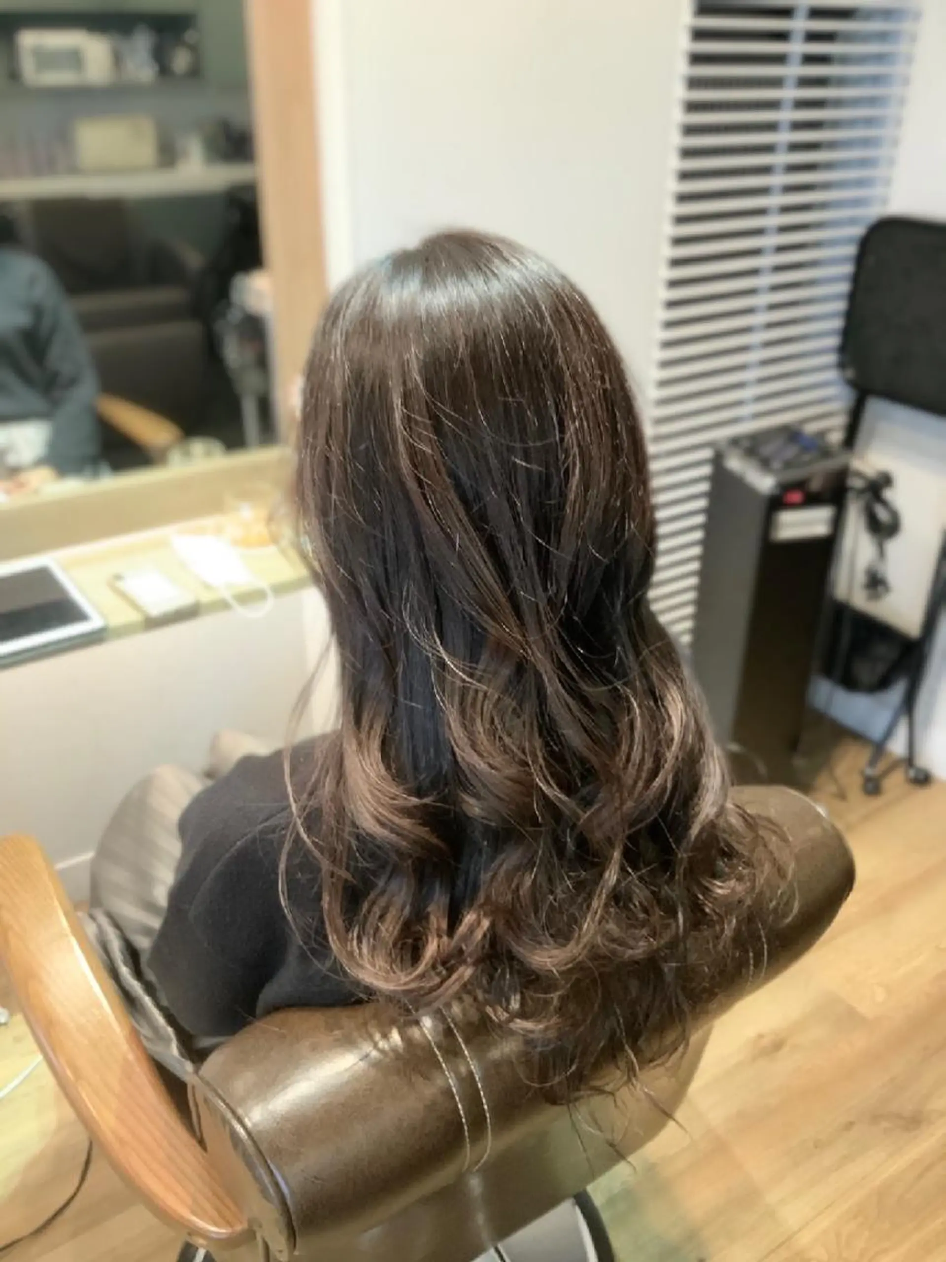 カラー グレージュ ヘアカラー トリートメント 堀 望美のヘアスタイル
