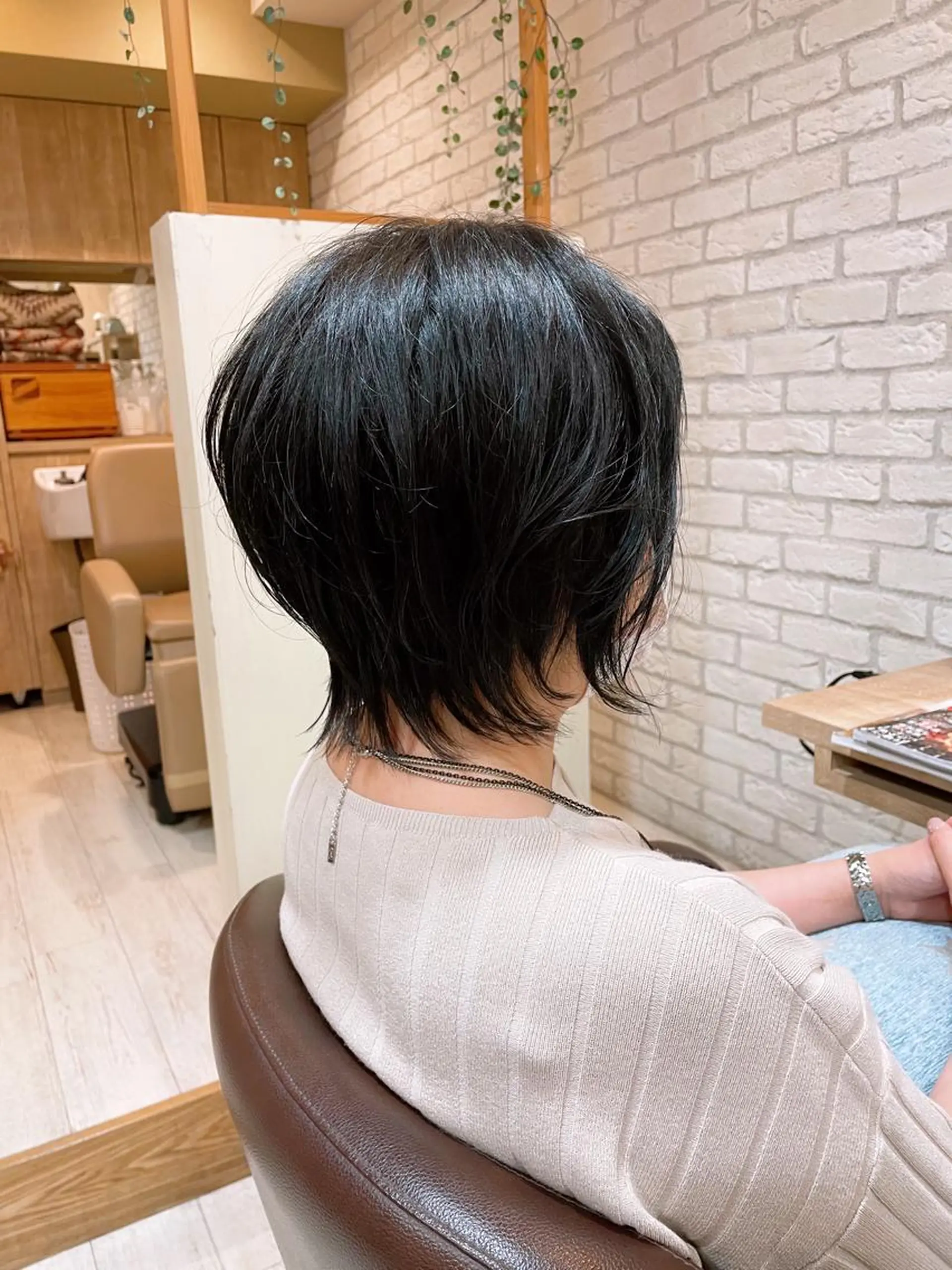 ショート くびれヘア ウルフカット カット トリートメント ヘッドスパ 清水 有実子のヘアスタイル