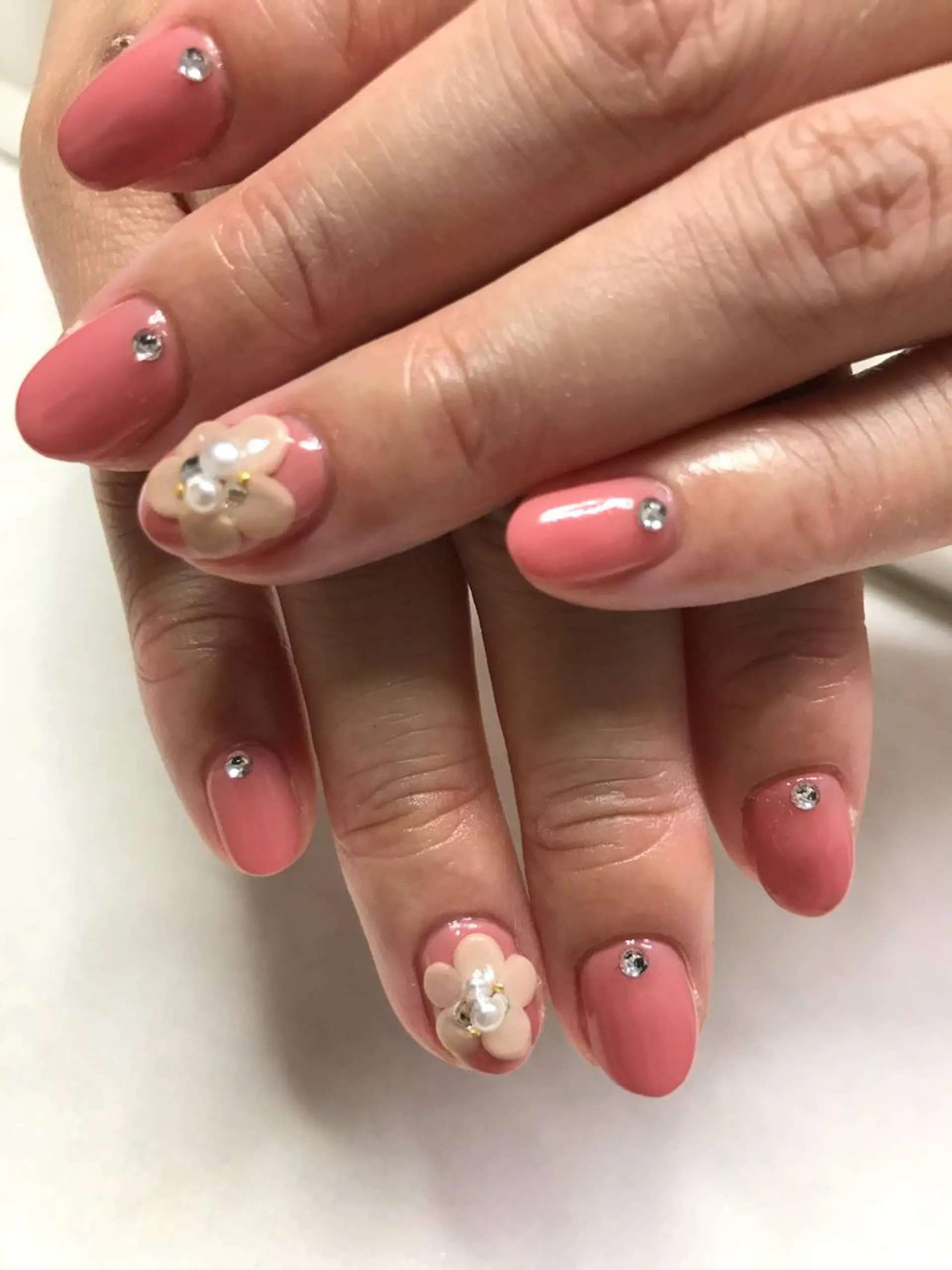 ロング カラー パーマ ヘアアレンジ ネイル マツエク・マツパ Sunny side nailのネイルデザイン