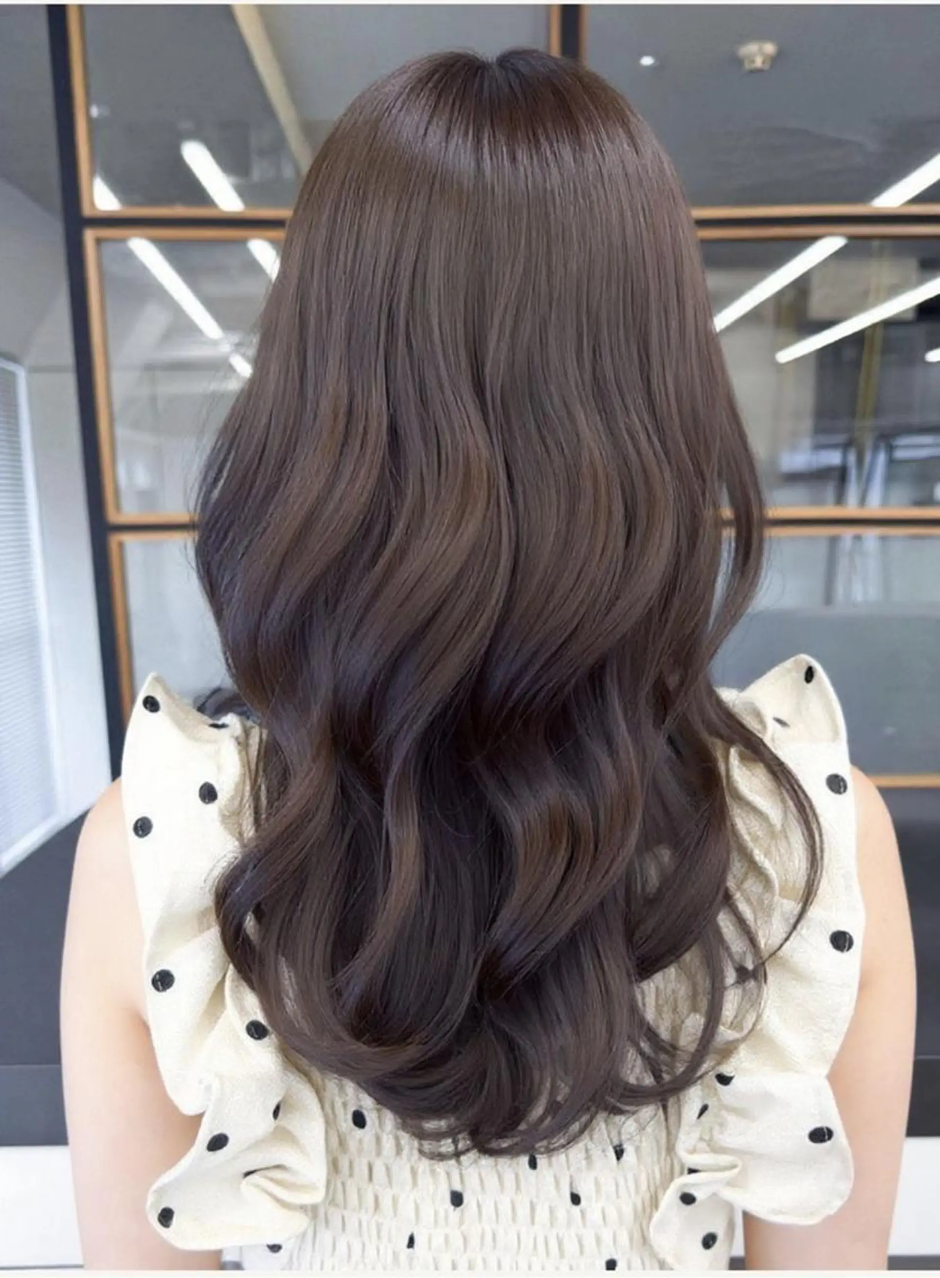 セミロング 山本みづき 髪質改善のヘアスタイル