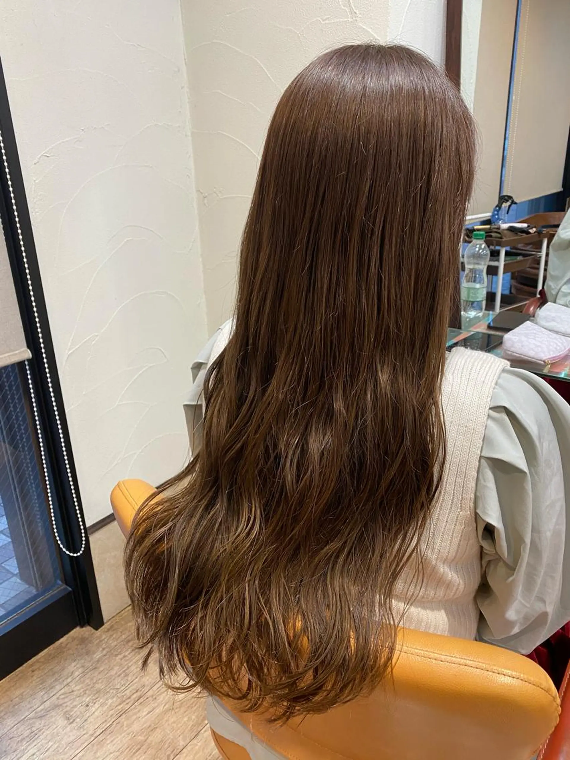 ロング カラー ベージュカラー ブリーチ ブラウンカラー ハイライトカラー ハイライト サプリームヘア 飯田みち瑠のヘアスタイル