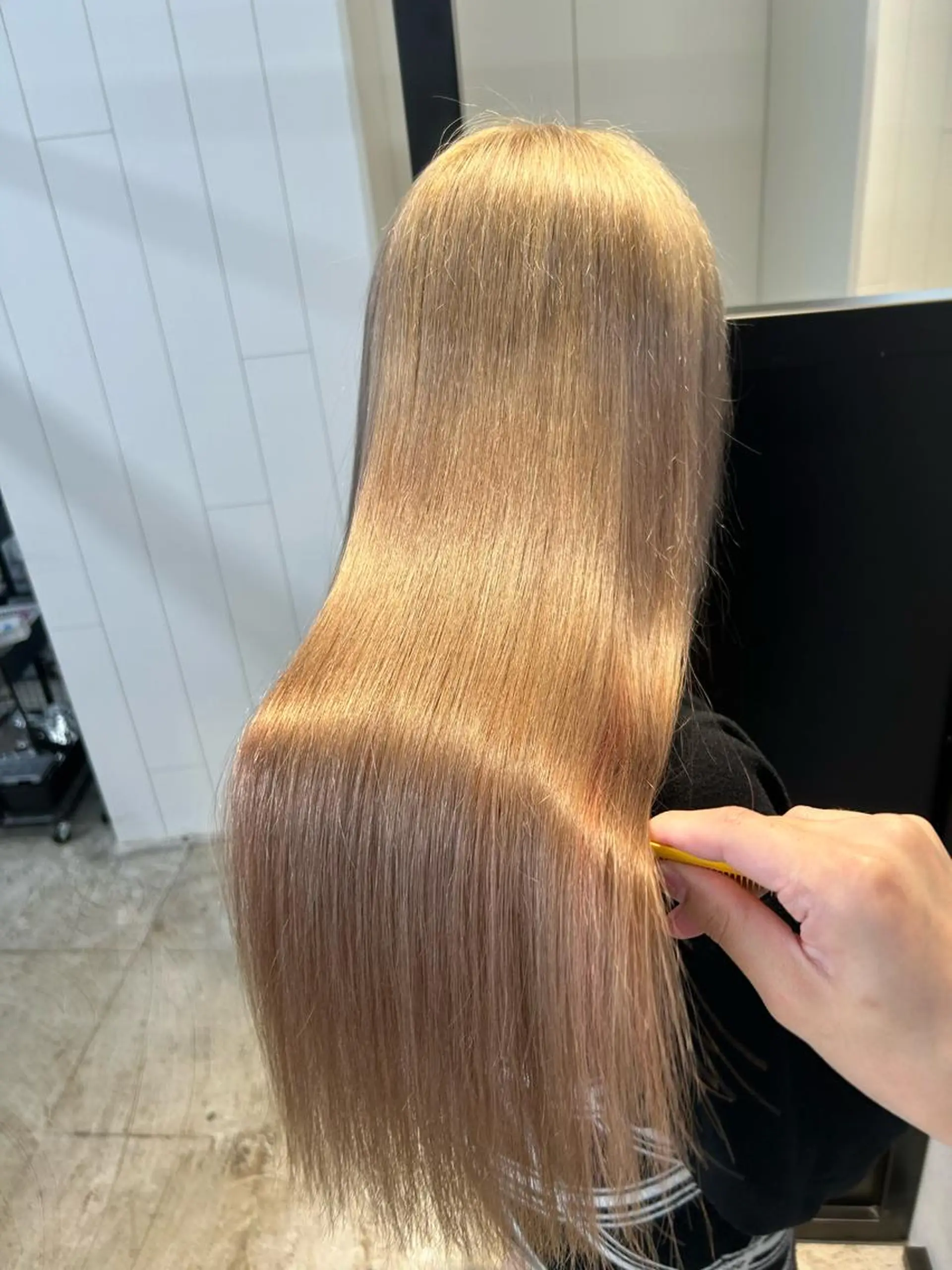 ロング カラー ベージュカラー ブリーチ ケアブリーチ ピンクカラー ヘアカラー dx share salon 渋谷所属・髪質改善ヘアエステ Soruhaのヘアスタイル