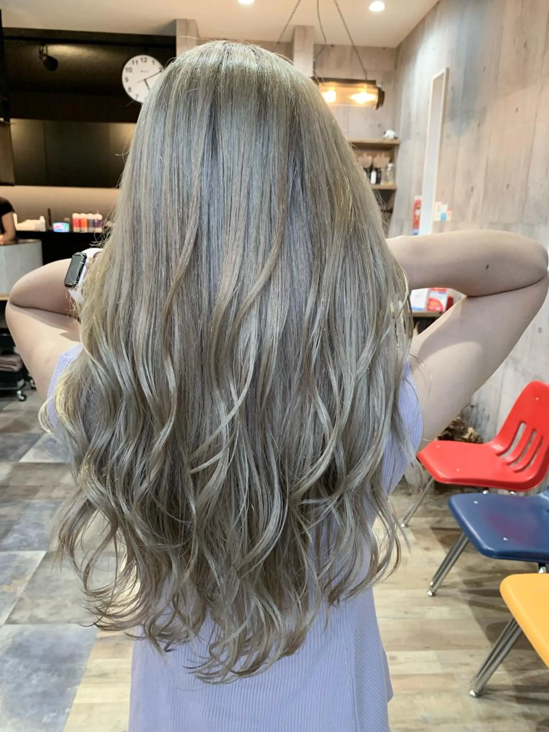 ロング レイヤーカット ヘアカラー トリートメント Welila by haku所属・yoshihara yuukiのヘアスタイル