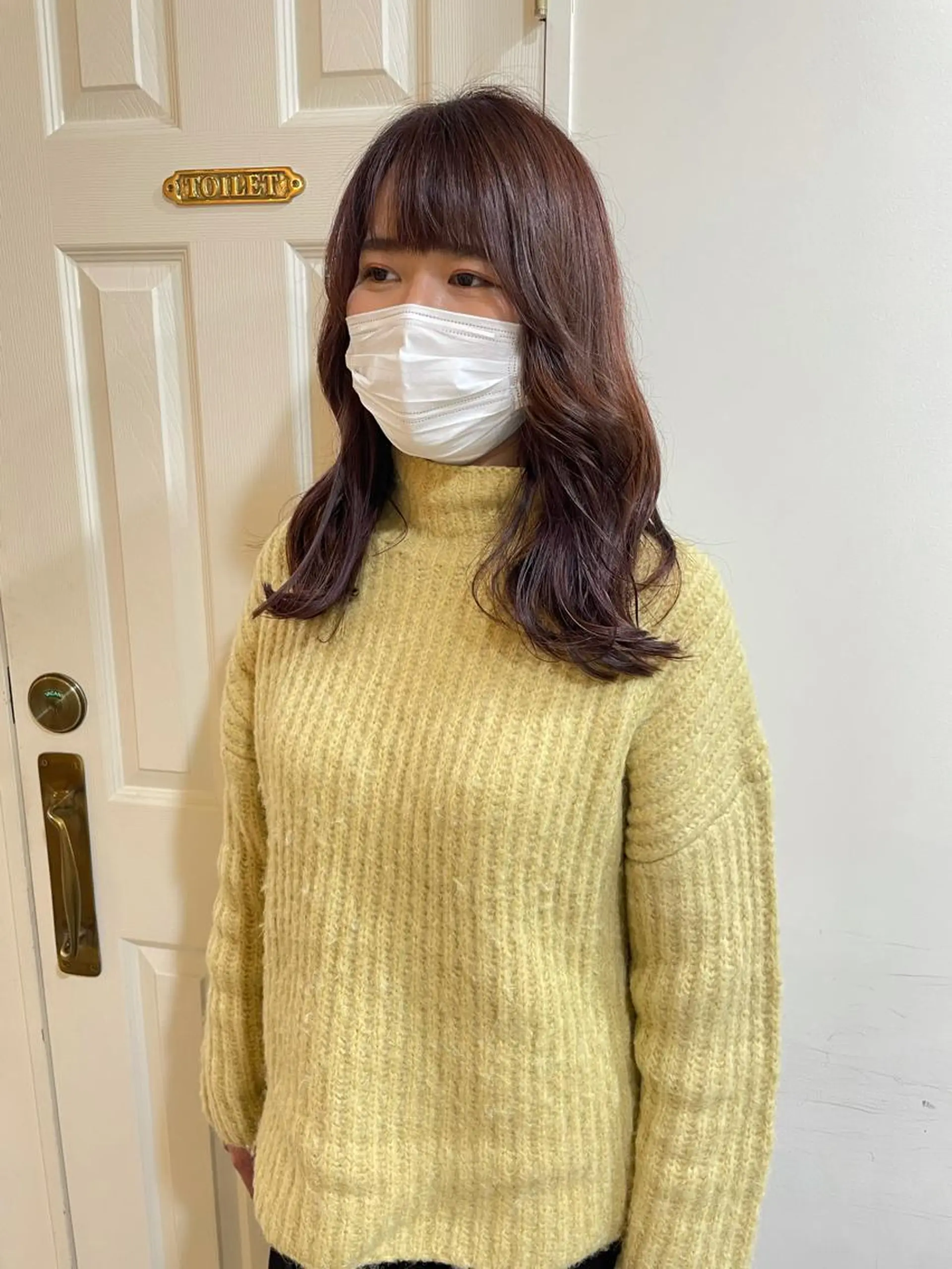 セミロング カラー ラベンダーカラー ピンクカラー ピンクラベンダー カット ヘアカラー トリートメント MIOベージュカラー 柔らかいカラーのヘアスタイル