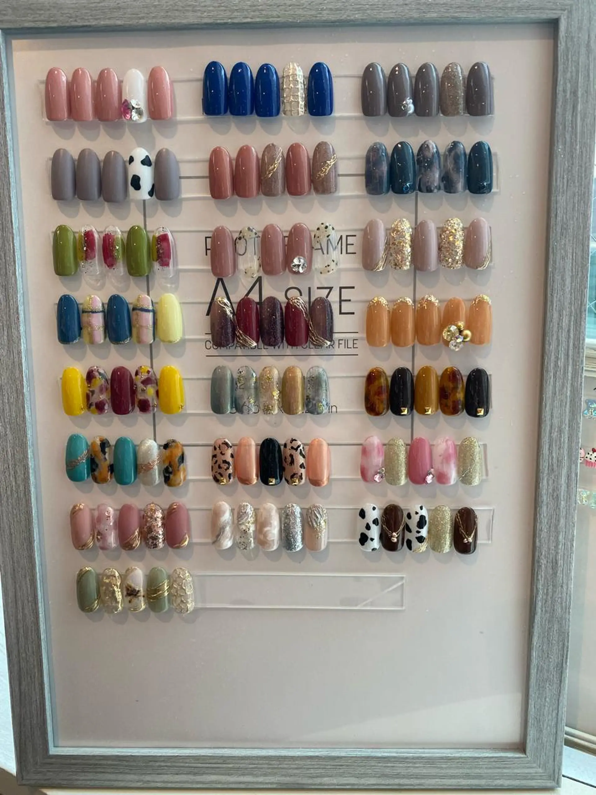 ネイル 長谷川 奈緒美のネイルデザイン