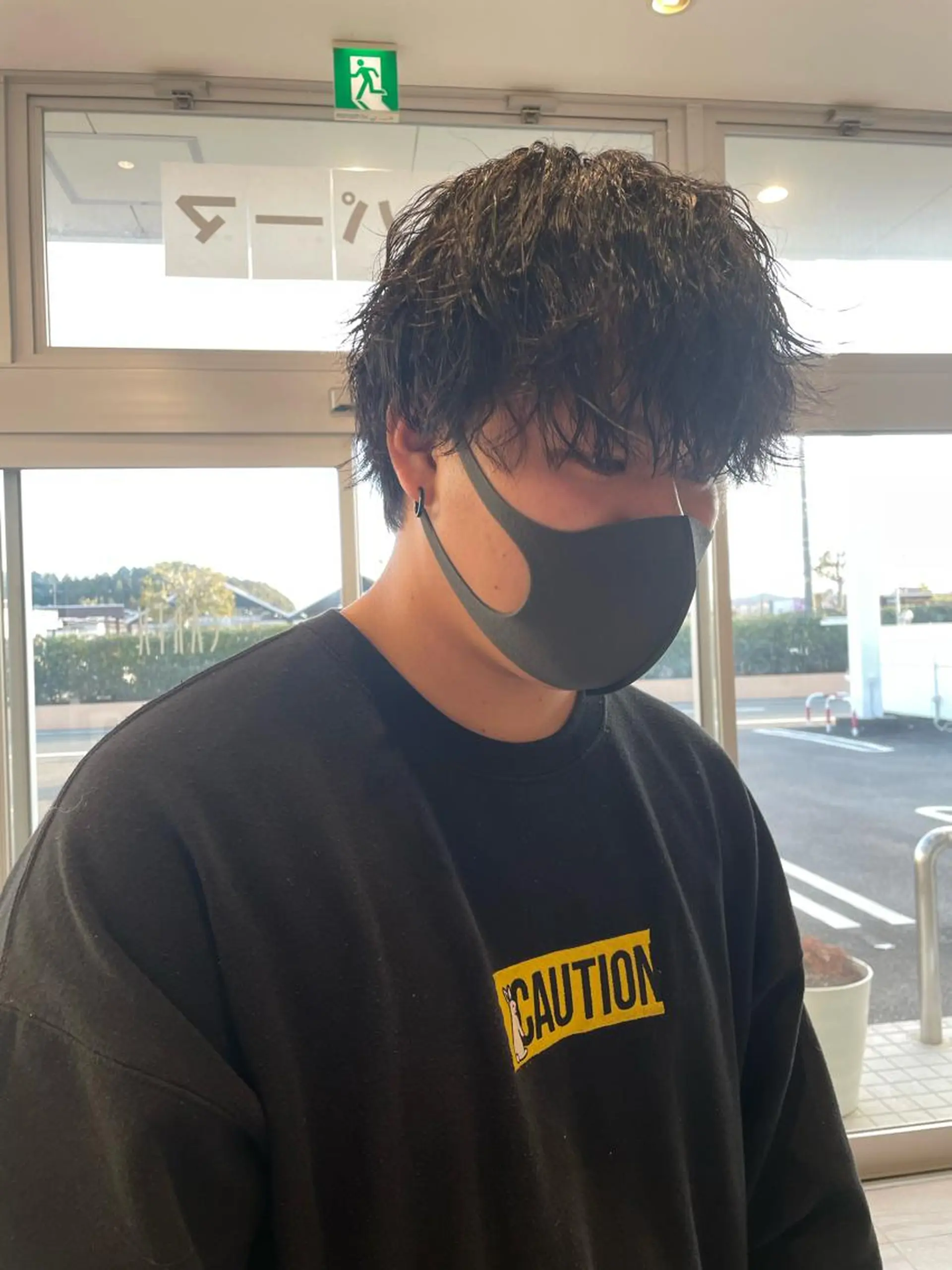 ショート パーマ メンズ 松永 果菜のヘアスタイル