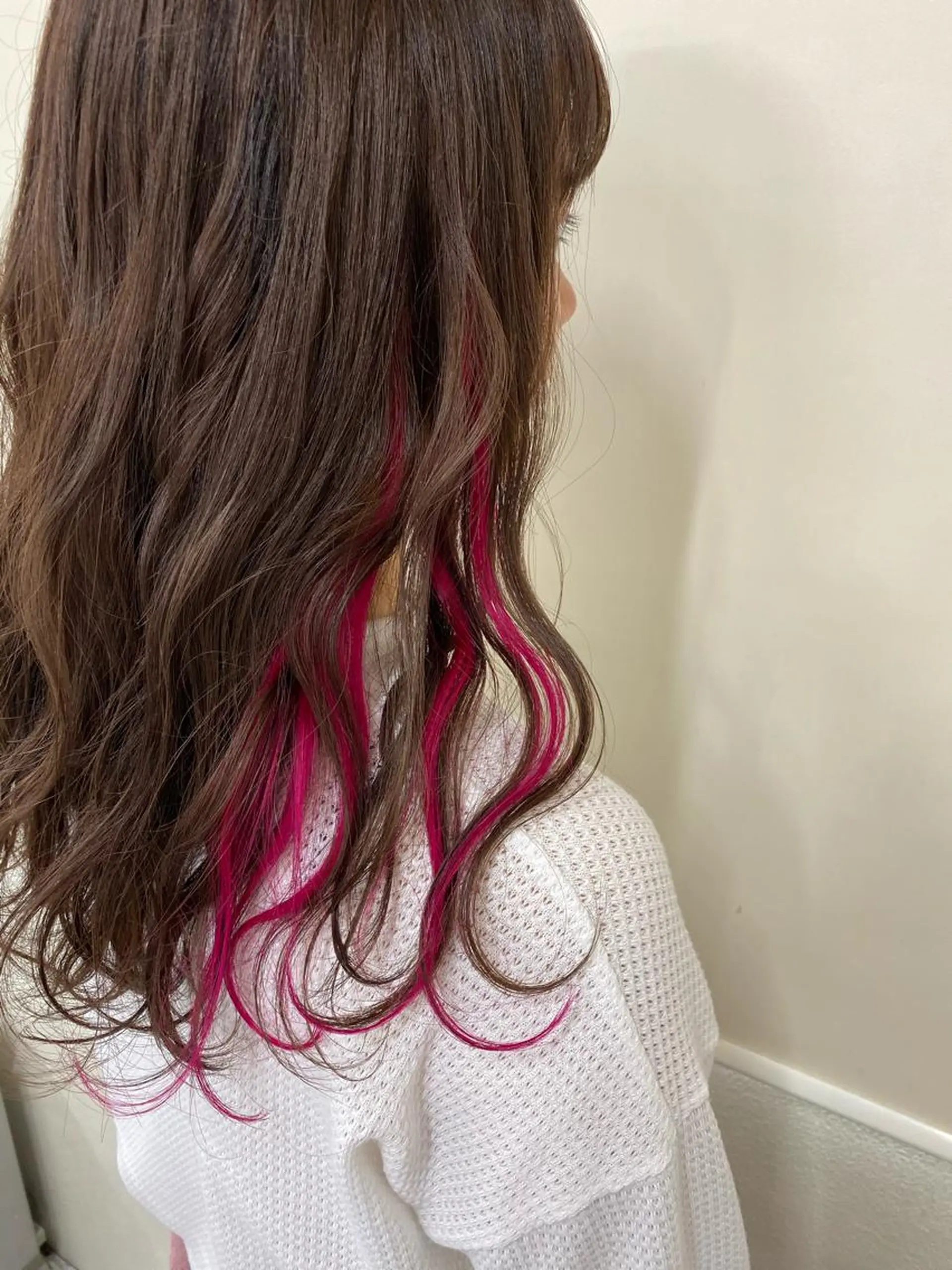 ロング エクステ エクステ ハイトーン 💭黒崎ハルカのヘアスタイル