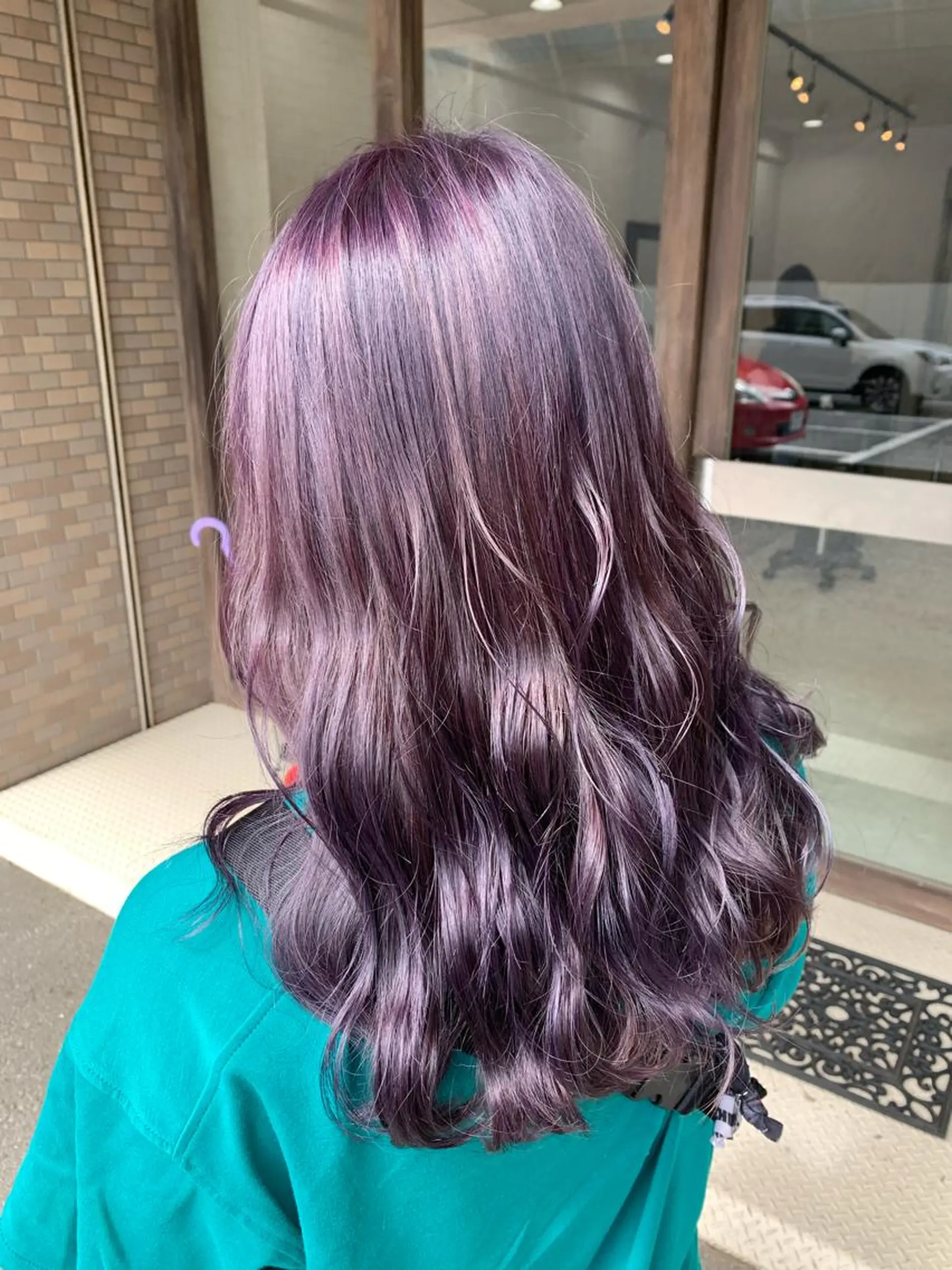 セミロング カラー アッシュ パープルカラー パープルアッシュ ヘアカラー トリートメント BELCHIC所属・松本 亮のヘアスタイル