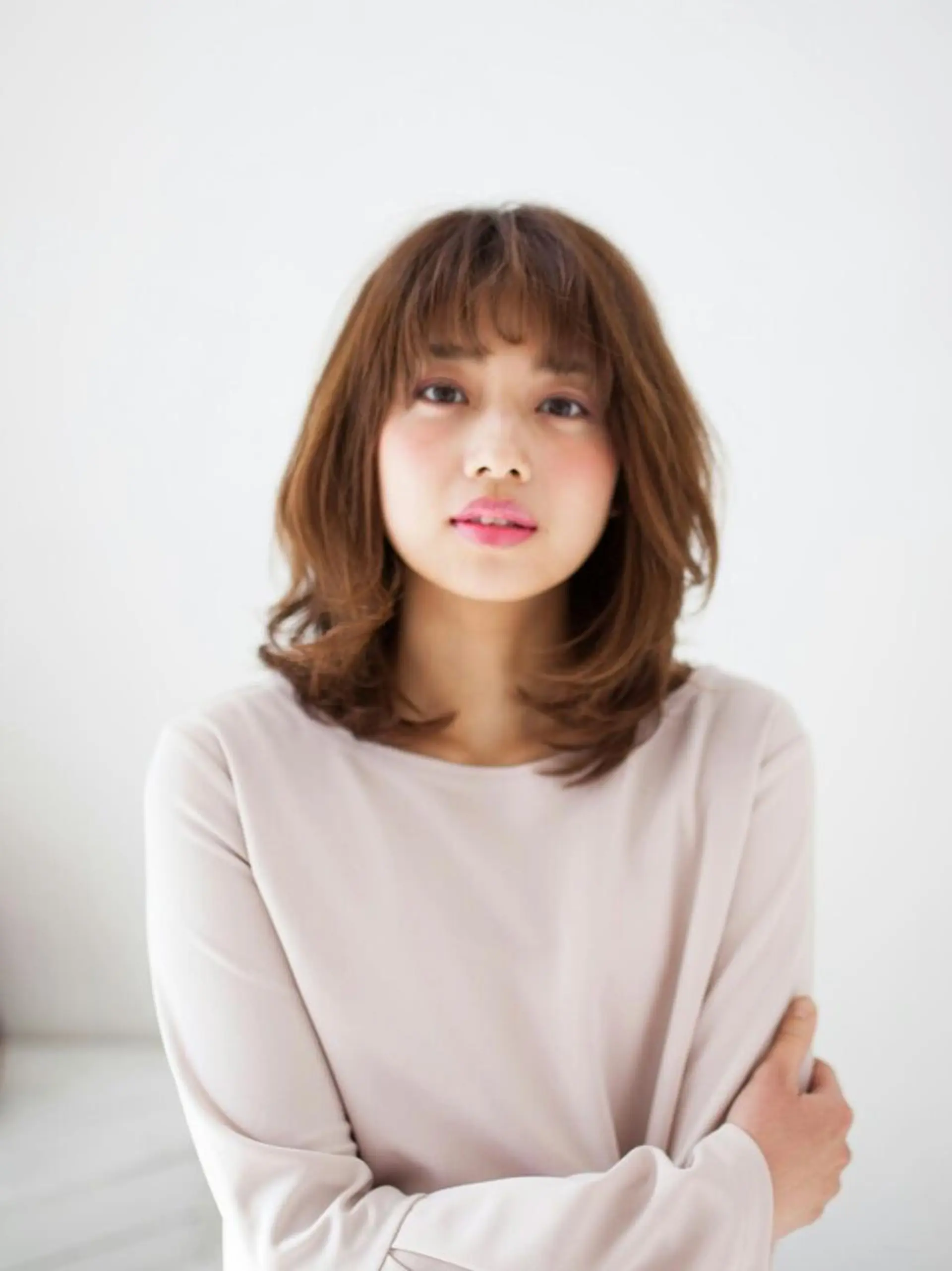 ミディアム パーマ カラー こせき えみのヘアスタイル
