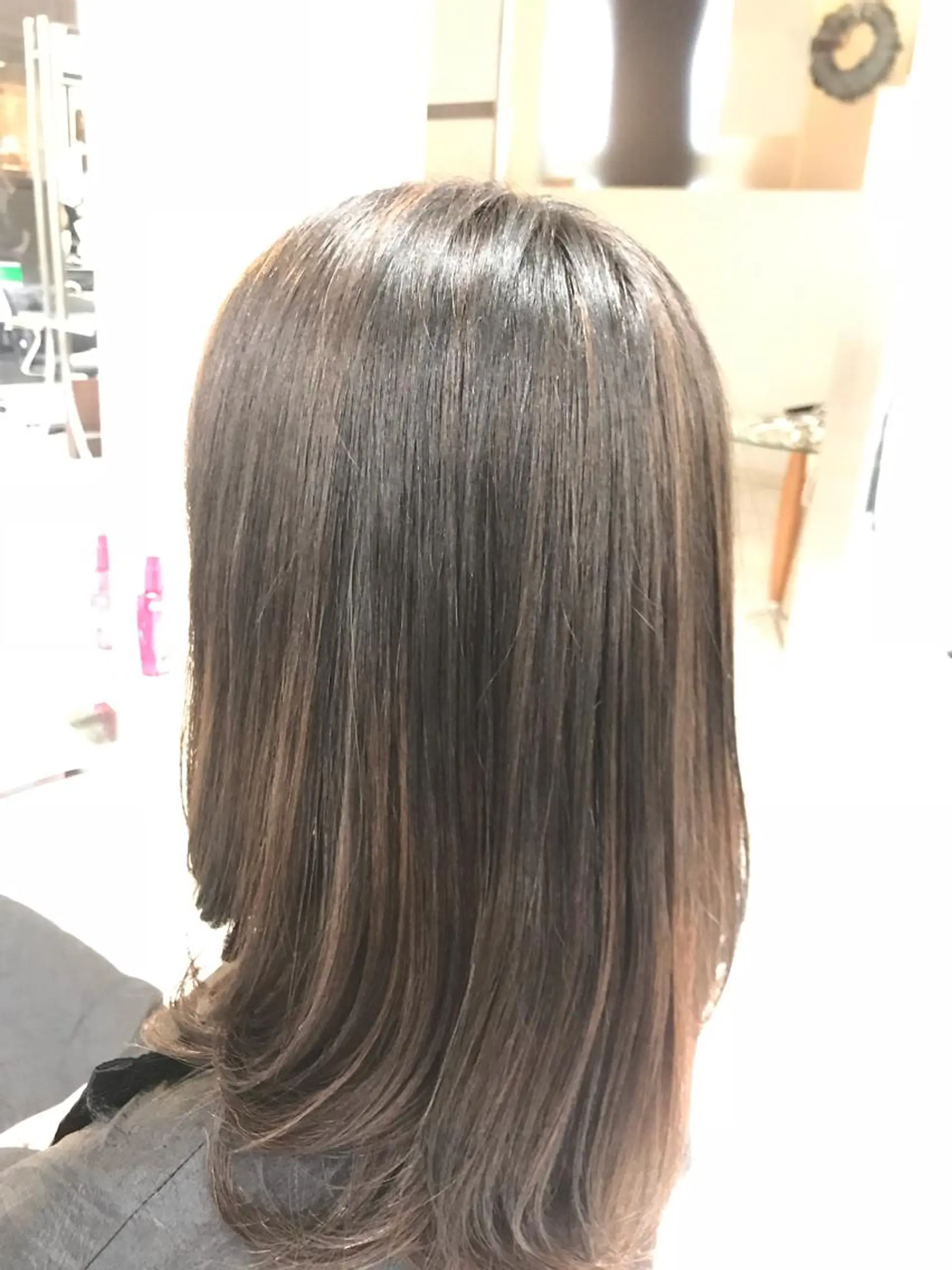 ミディアム カラー 大石 さやかのヘアスタイル