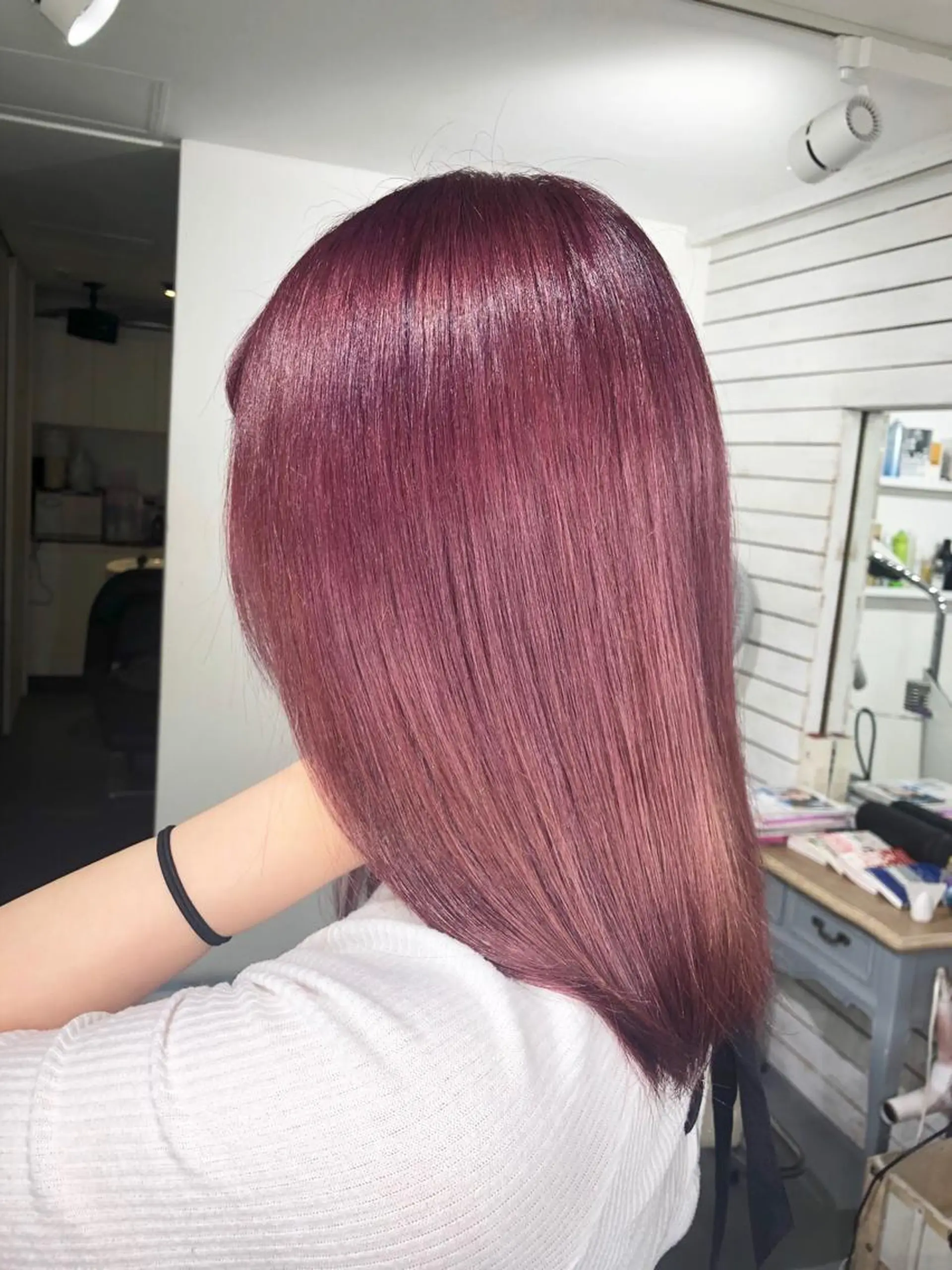 セミロング カラー ラベンダーカラー ピンクカラー ピンクパープル パープルカラー カット ヘアカラー トリートメント 🧡艶髪ちゅるん髪 🫧🧡YUKI❄️のヘアスタイル