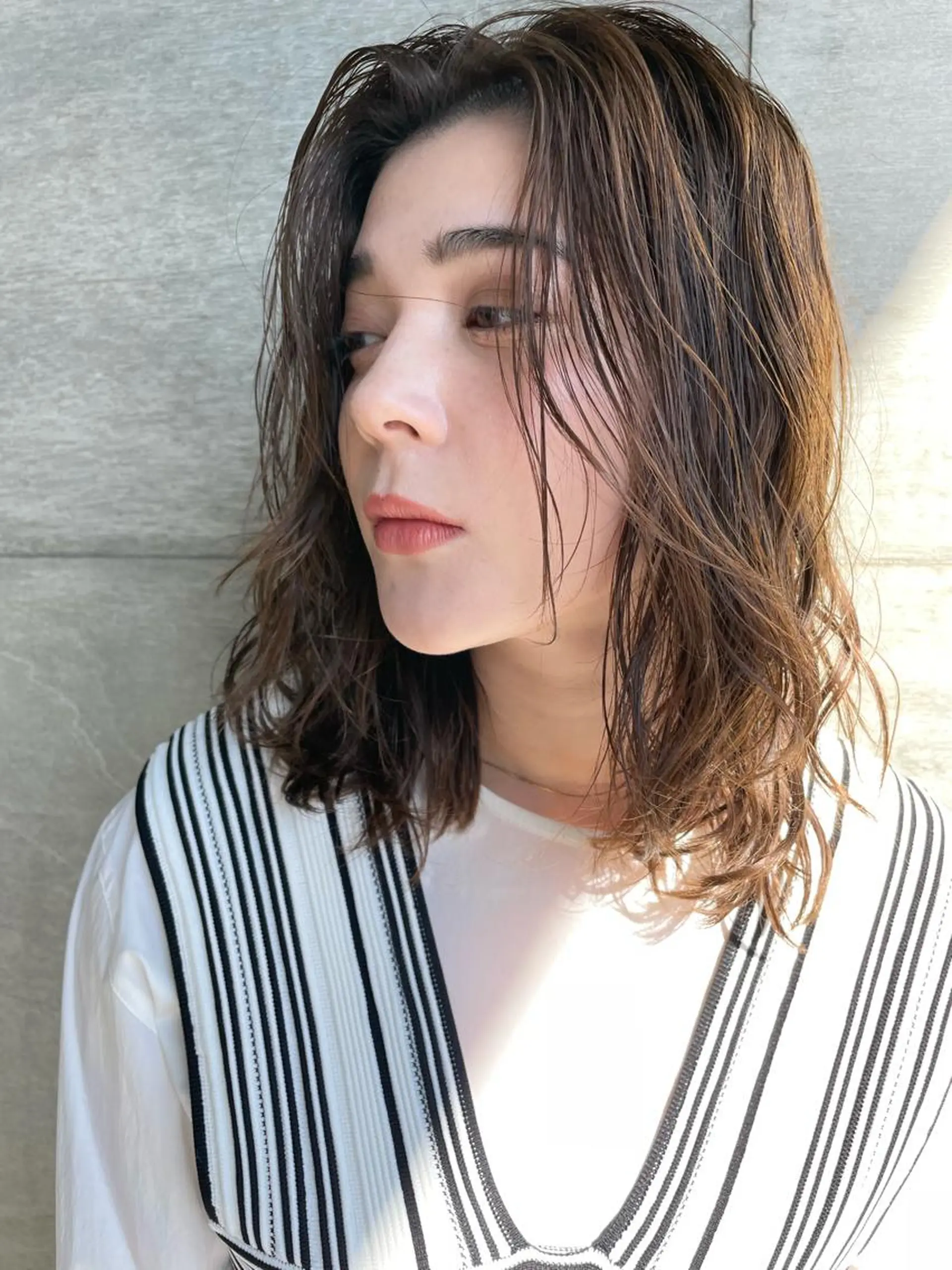 ミディアム ハイライト 髪質改善 縮毛矯正 トリートメント カット ヘアカラー トリートメント ✂︎マンツーマン施術 ａｙｅ✂︎のヘアスタイル