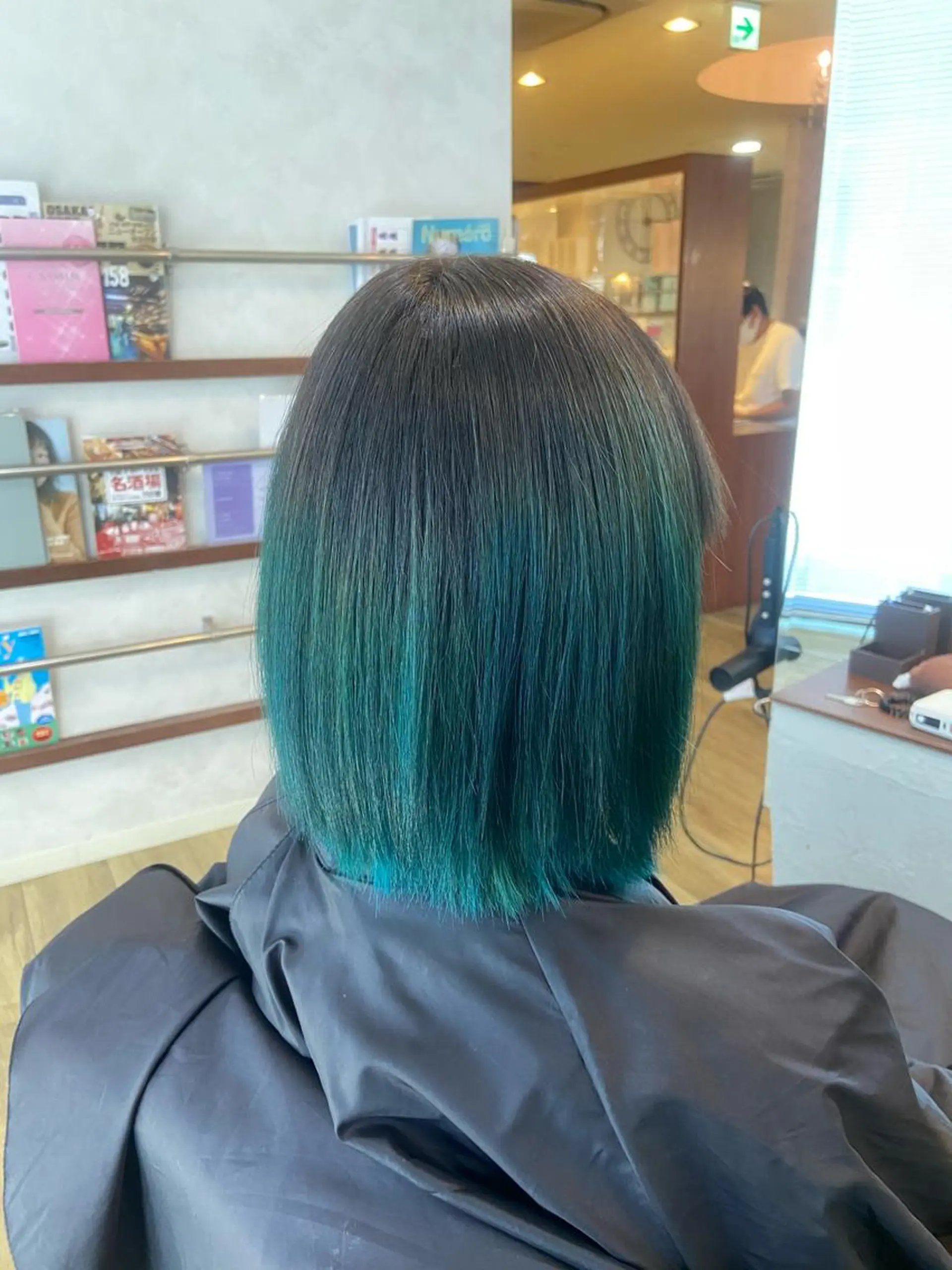 ミディアム カラー 川本 あゆのヘアスタイル