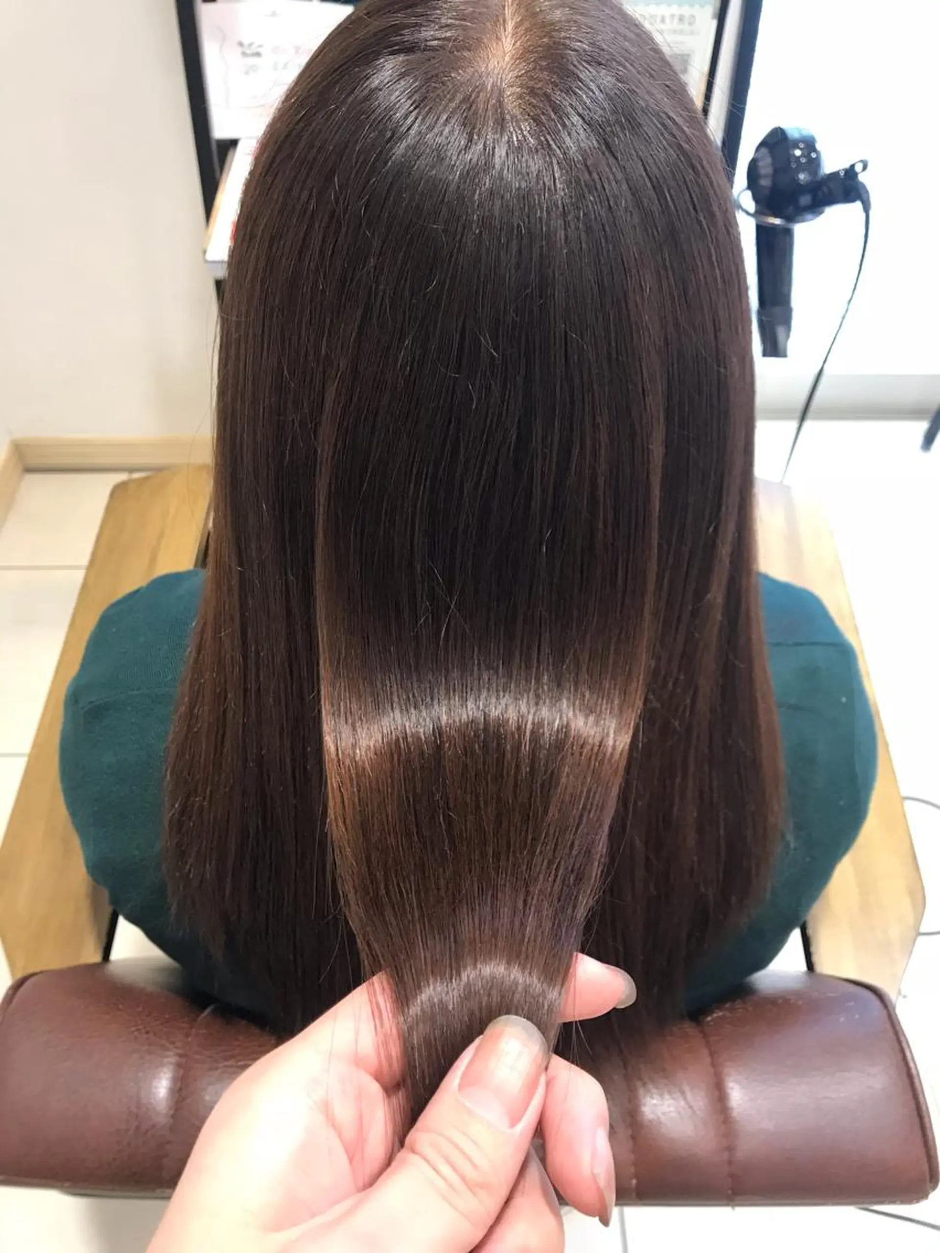 セミロング カラー 髪質改善カラーリスト /根本雄貴のヘアスタイル