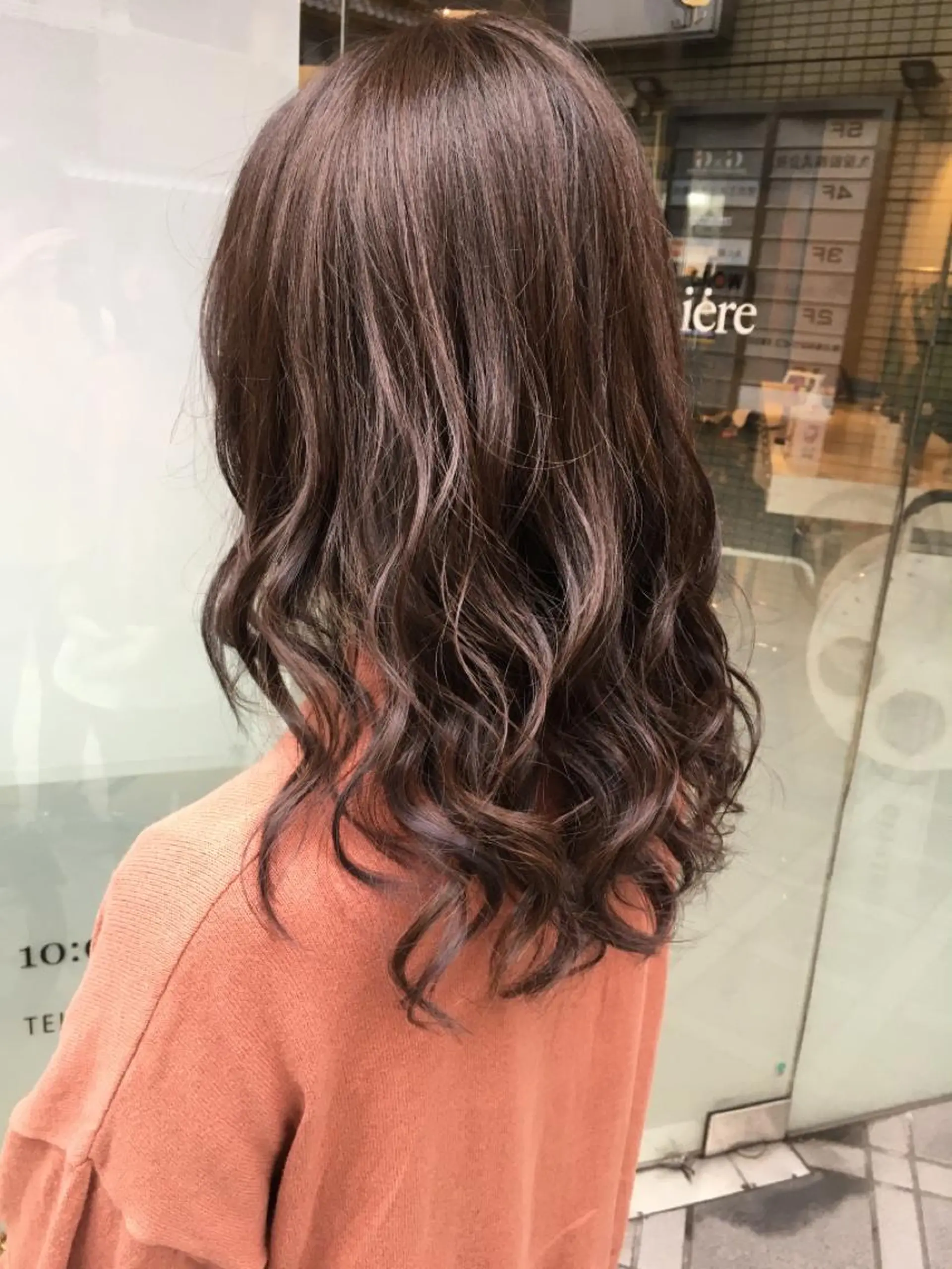 ミディアム 奥野 貴哉のヘアスタイル