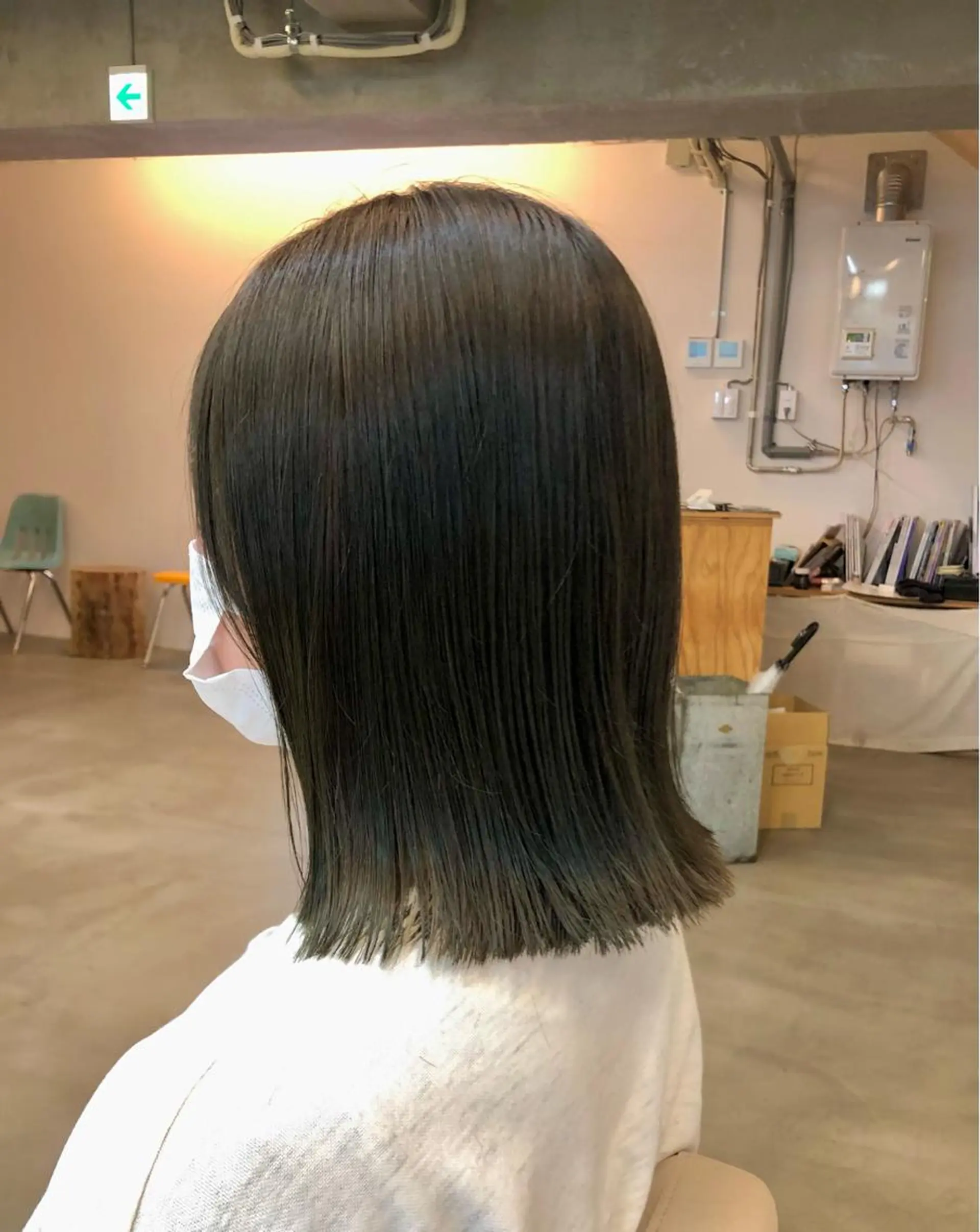 ミディアム カラー ベージュカラー 透明感カラー オリーブベージュ ヘアカラー トリートメント 1inch所属・透明感カラー レイヤー亀井唯登のヘアスタイル