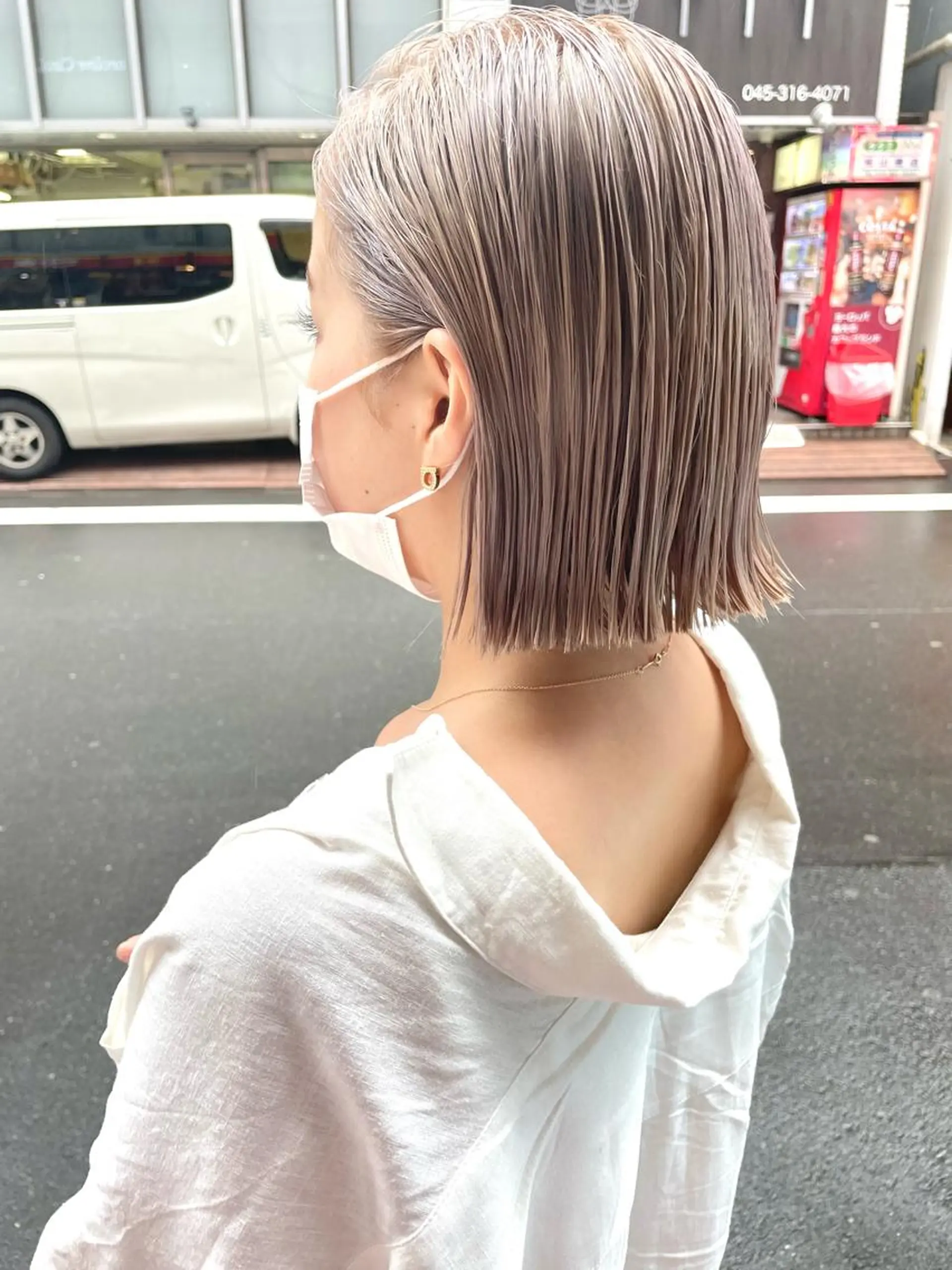 ショート カラー ベージュカラー ミルクティーベージュ カット ヘアカラー トリートメント ボブ ブリーチ/miinaのヘアスタイル