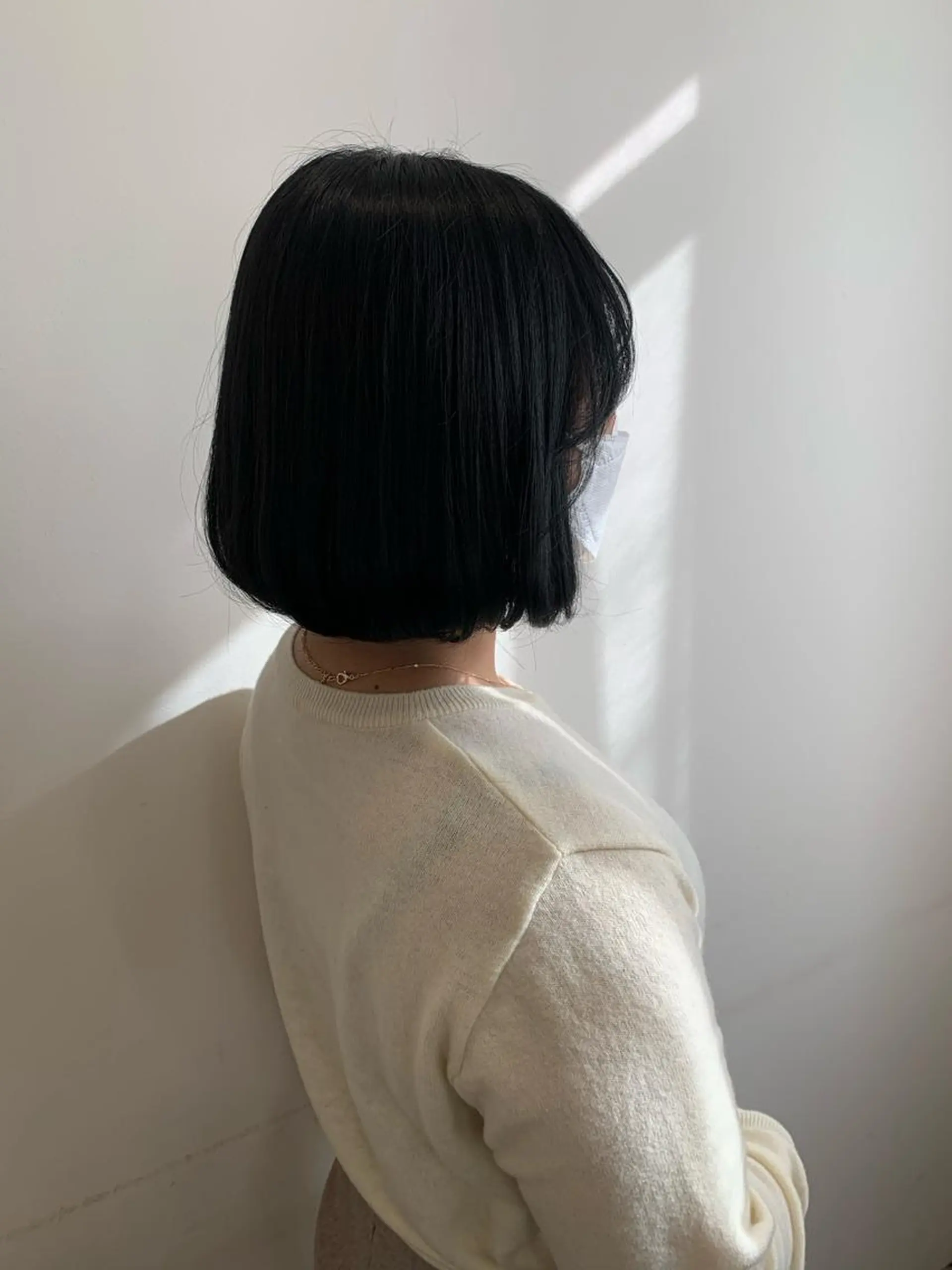 ショート カラー ヘアアレンジ 黒髪 ブルーカラー ブルーブラック ボブ エギョモリ カット ヘアカラー トリートメント 韓国×巻ける髪質改善 💍maki💍のヘアスタイル