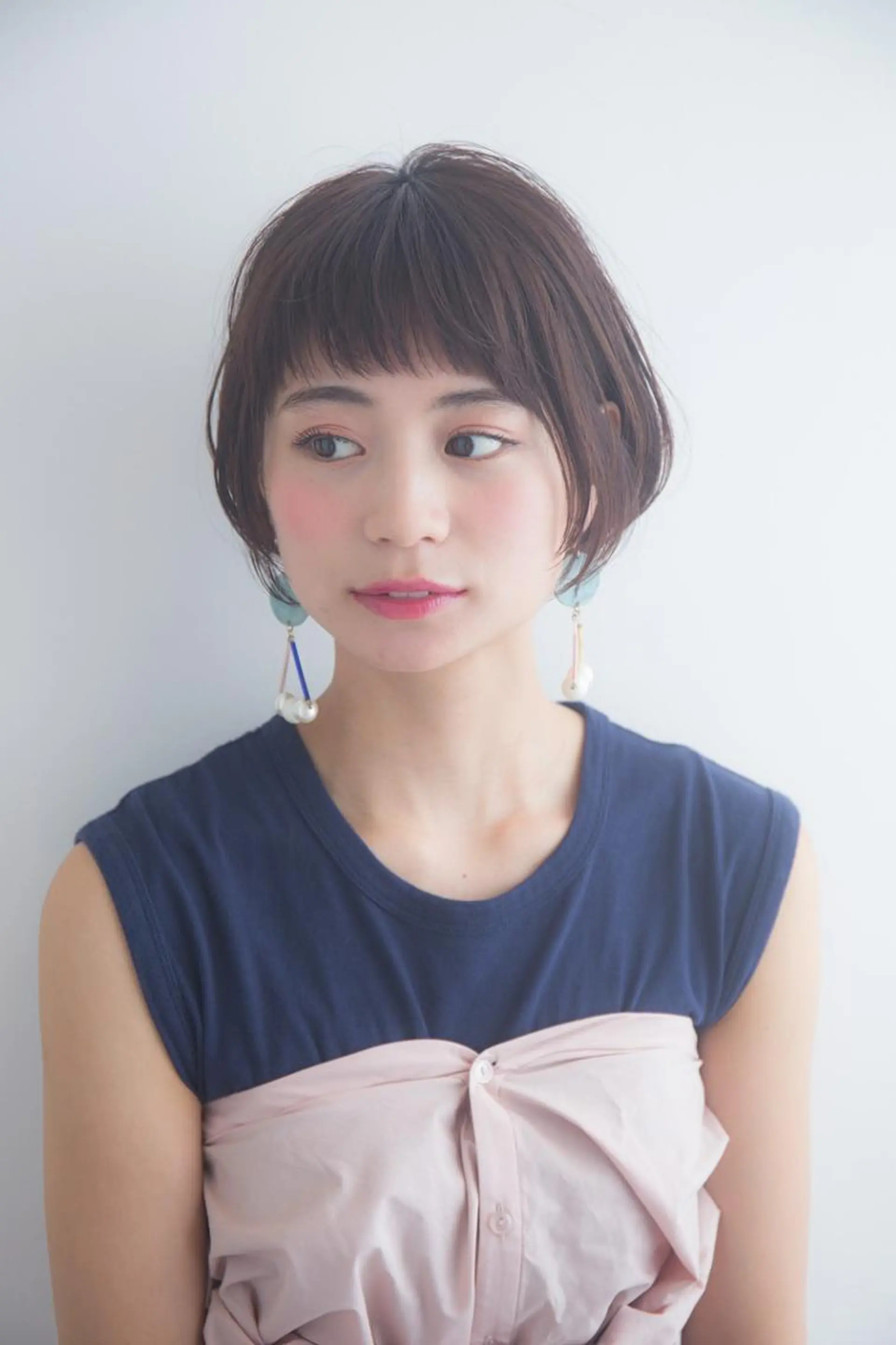 ショート カラー 羽田 ひろむのヘアスタイル