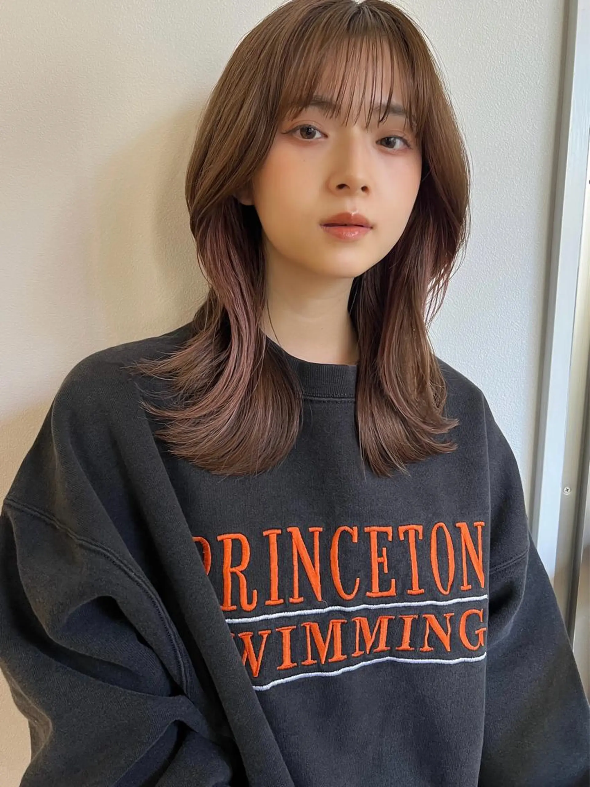 セミロング くびれヘア カット ヘアカラー トリートメント 菅原リキヤ くびれレイヤーヘアのヘアスタイル