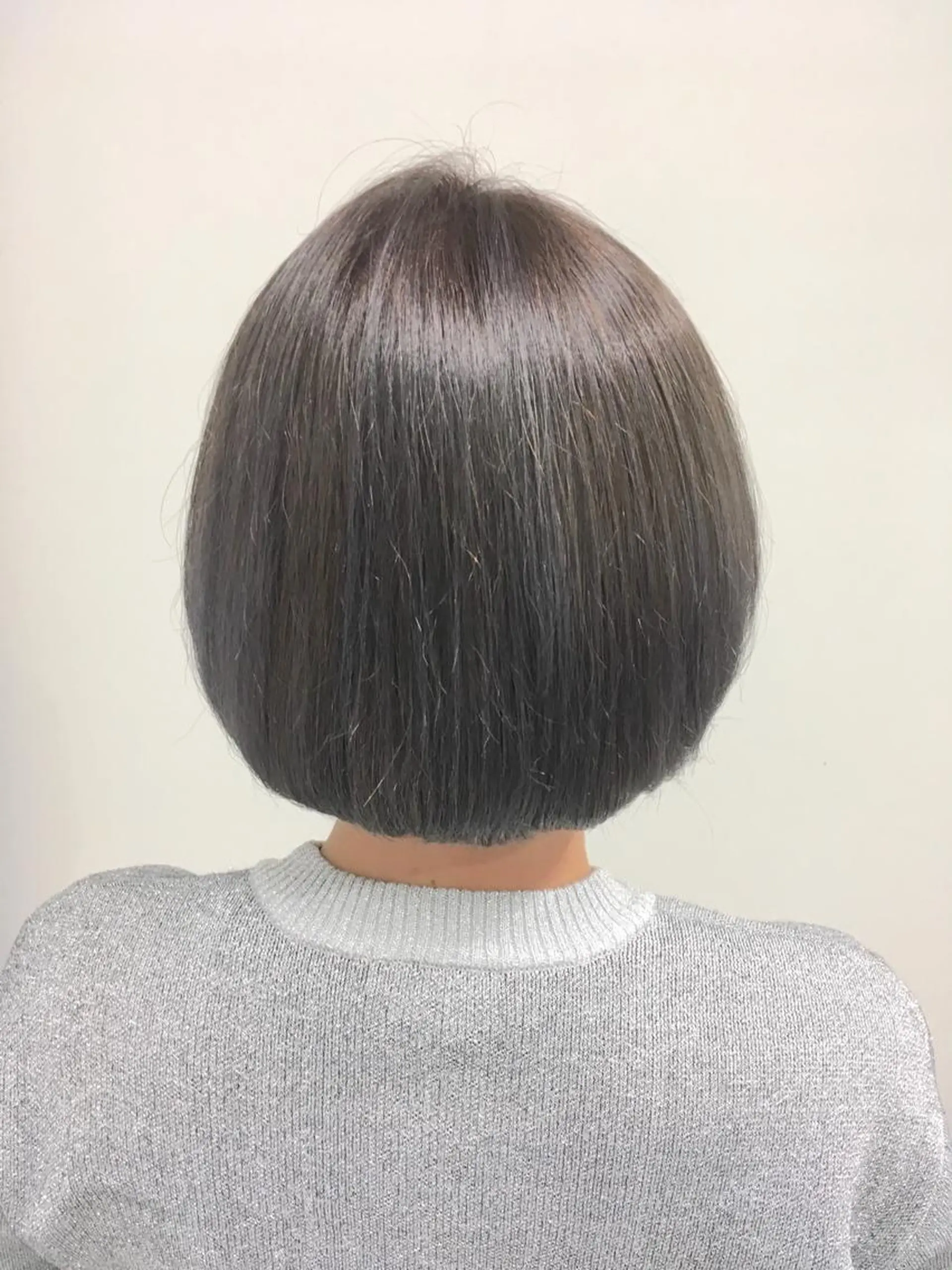 ショート カラー グレージュ パープルカラー パープルグレージュ ヘアカラー トリートメント ヘアセット yoshi ☆のヘアスタイル