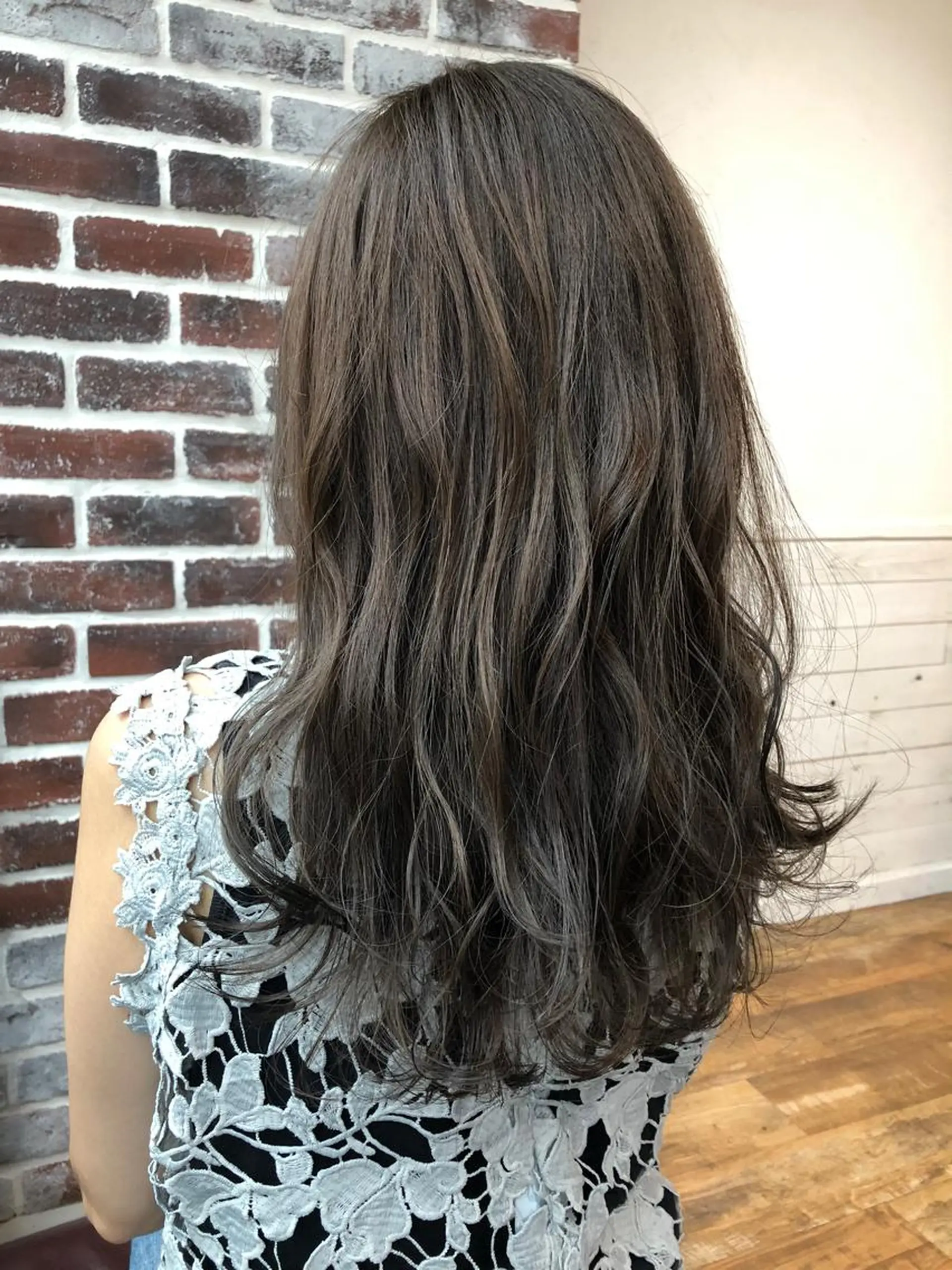 ロング カラー カット ヘアカラー トリートメント ヘッドスパ 木下大地 HAIR  Oneのヘアスタイル