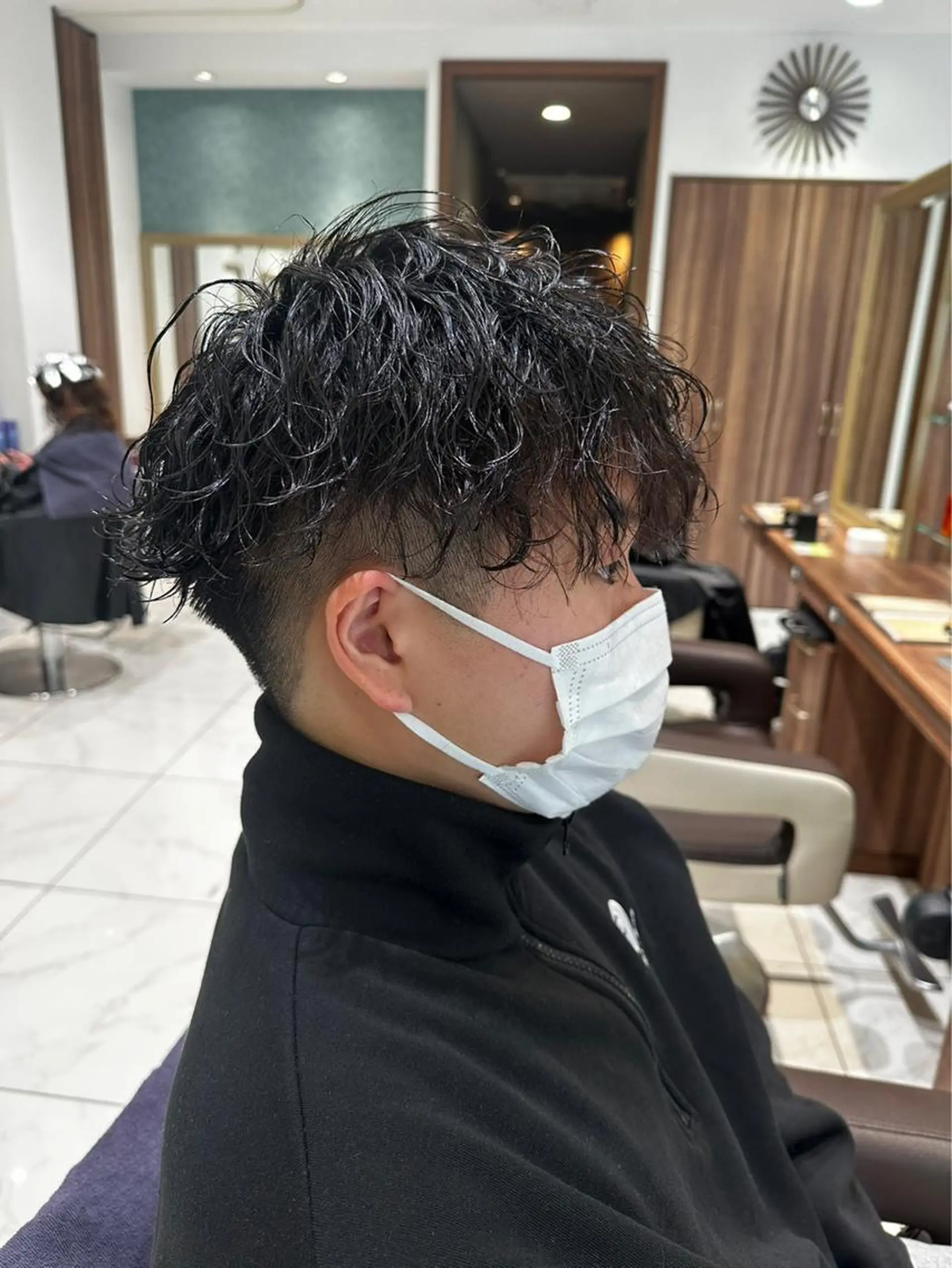 ショート パーマ メンズ カット パーマ メンズパーマ/髪質改 善/ダメージケアのヘアスタイル