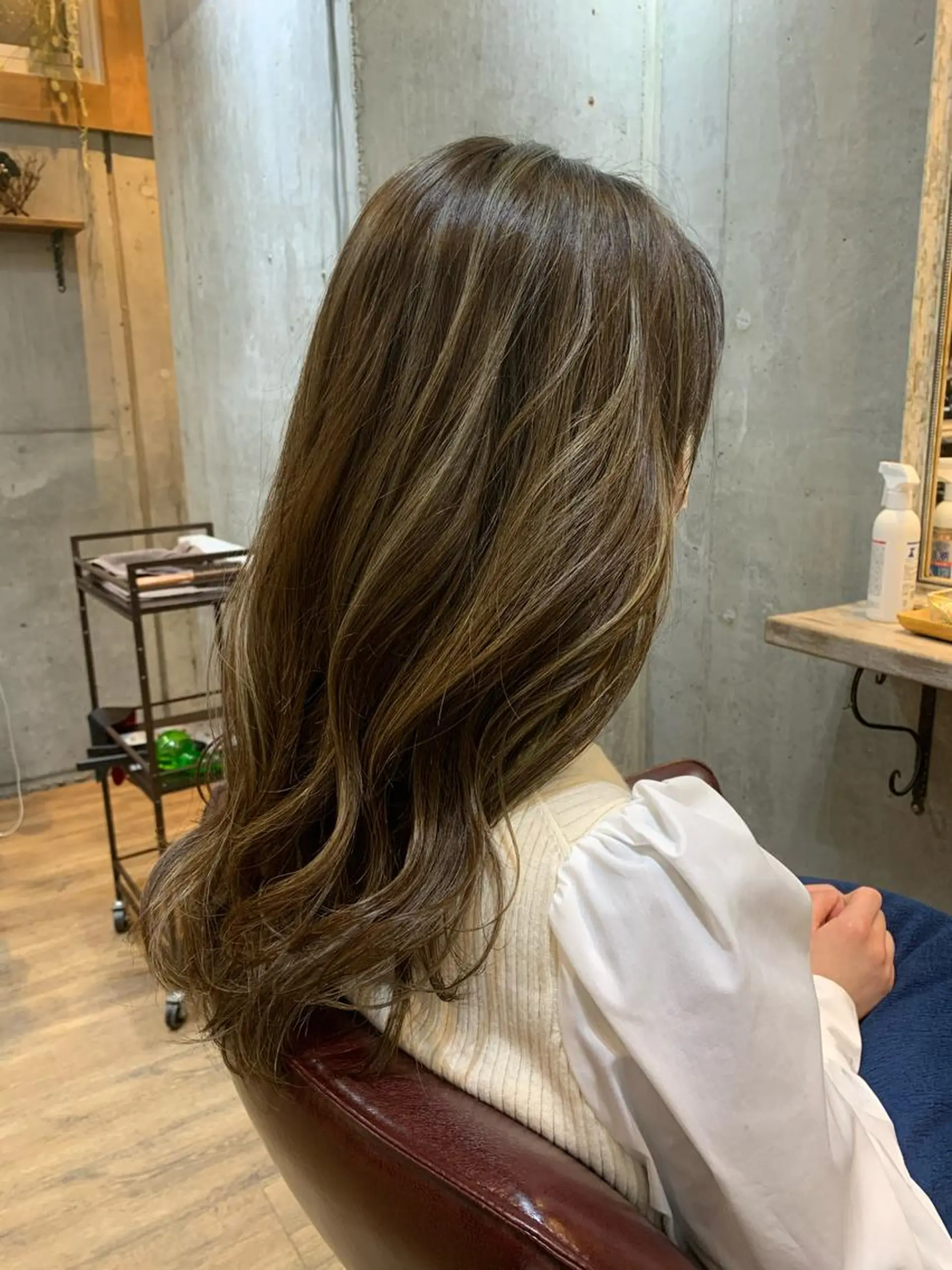 ロング カラー 安達 俊亮のヘアスタイル