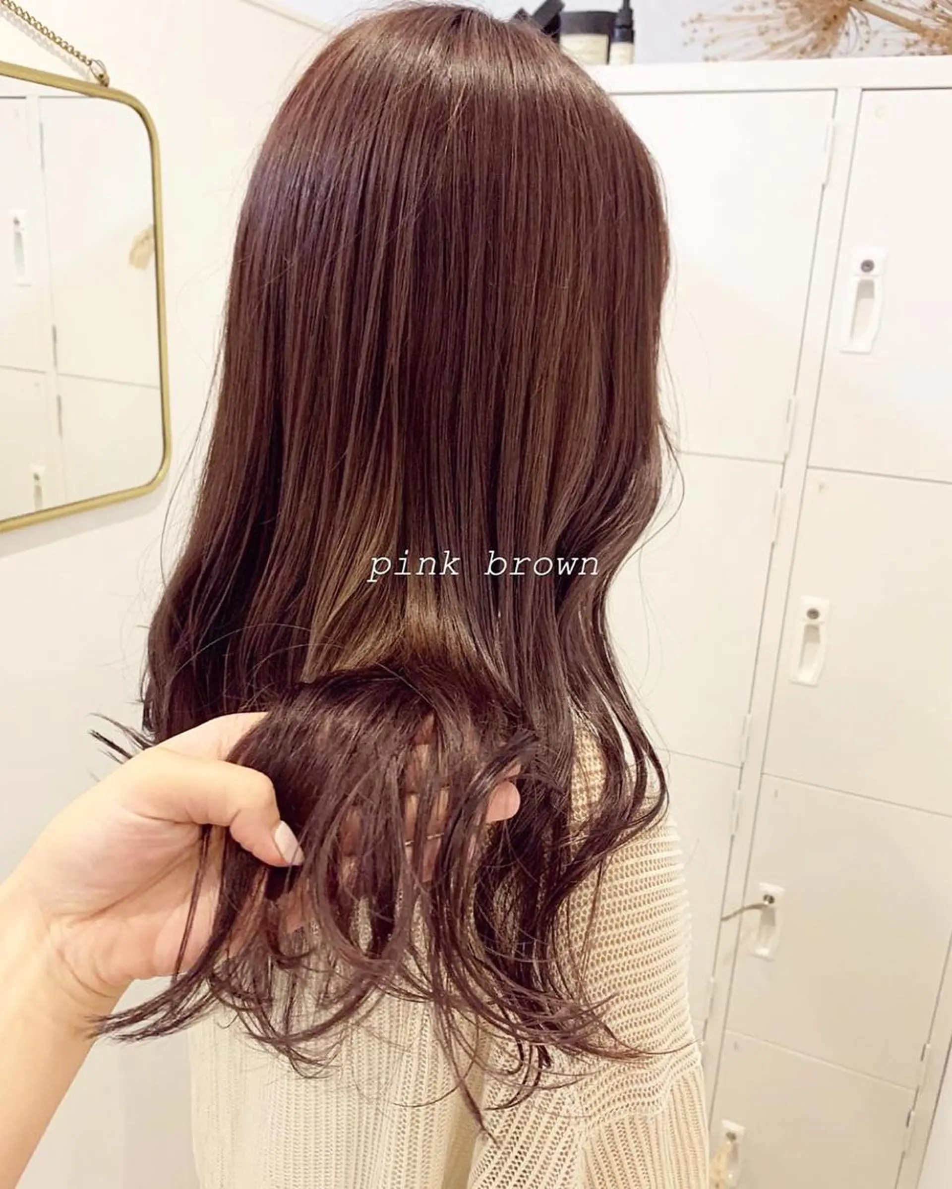 ロング カラー 佐藤 永夏のヘアスタイル