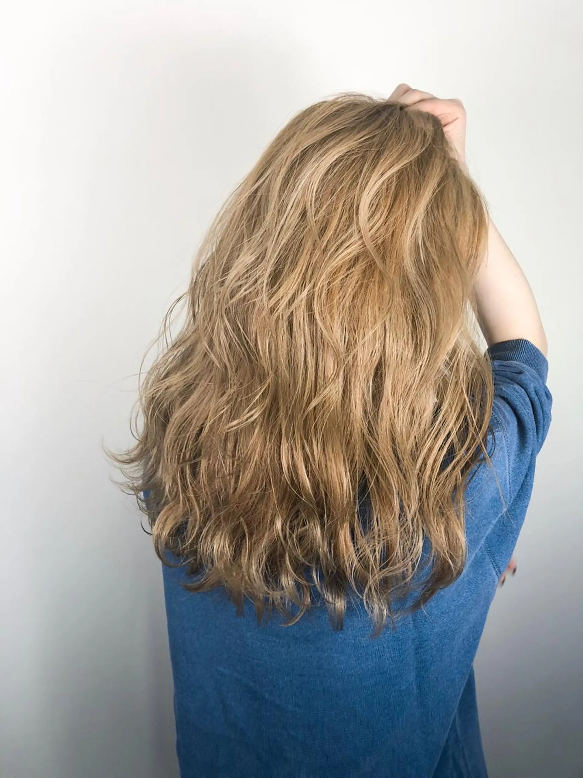 セミロング カラー ヘアアレンジ ベージュカラー ブリーチ ハイトーンカラー ホワイトベージュ _WHITE高槻所属・_WHITE高槻店 yusukeのヘアスタイル