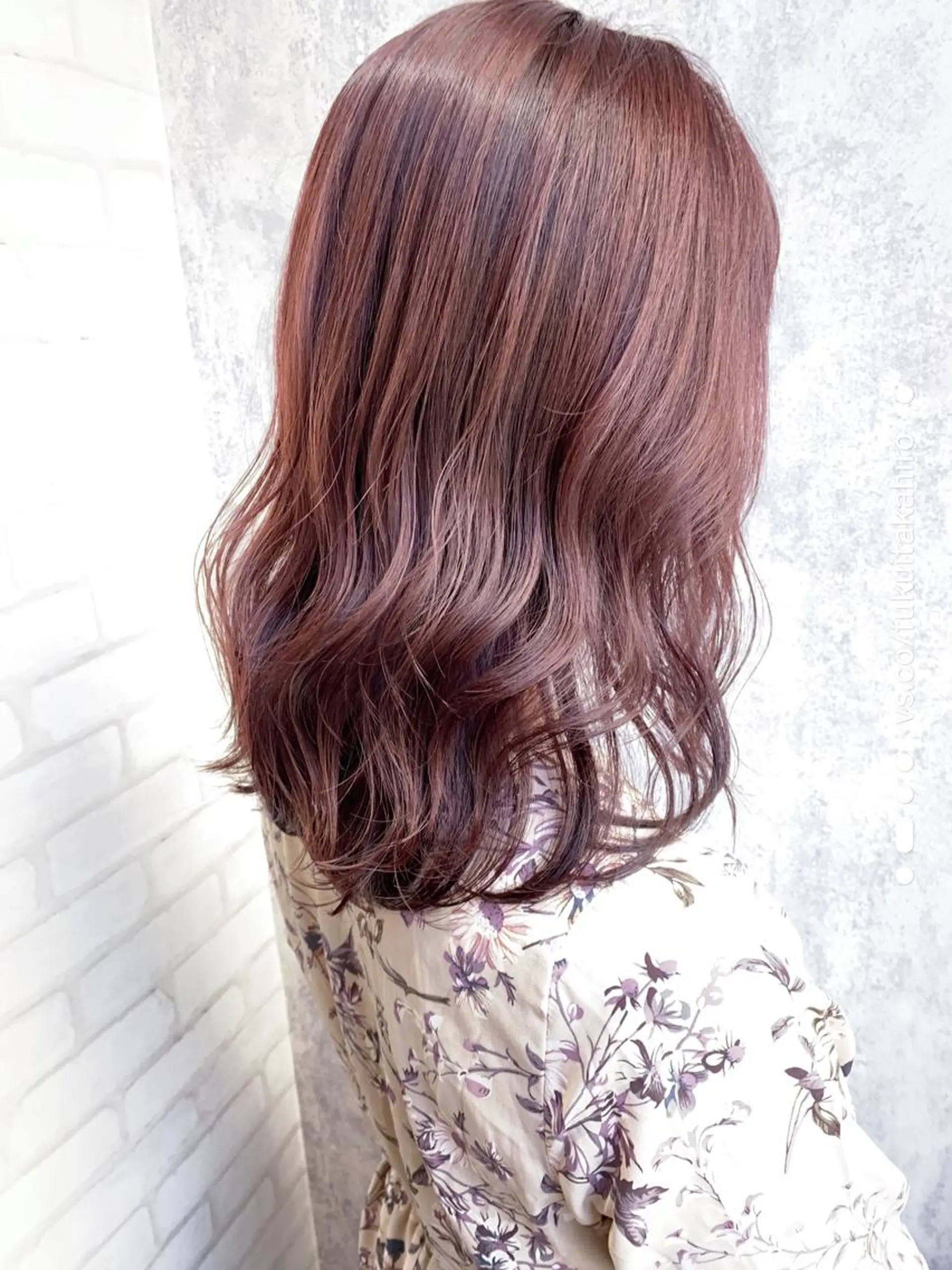 ミディアム カラー ミディアムパーマ アディクシーカラー アッシュ バレイヤージュ ブリーチ カット ヘアカラー トリートメント Zina福岡天神🪞 髪質改善🪞レイヤーのヘアスタイル