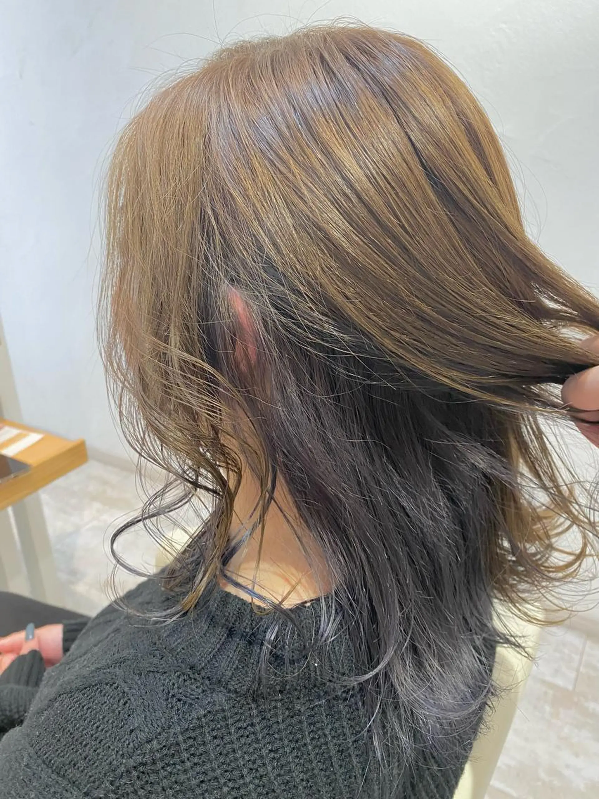 セミロング カラー ヘアアレンジ Design Color🐰アユミのヘアスタイル