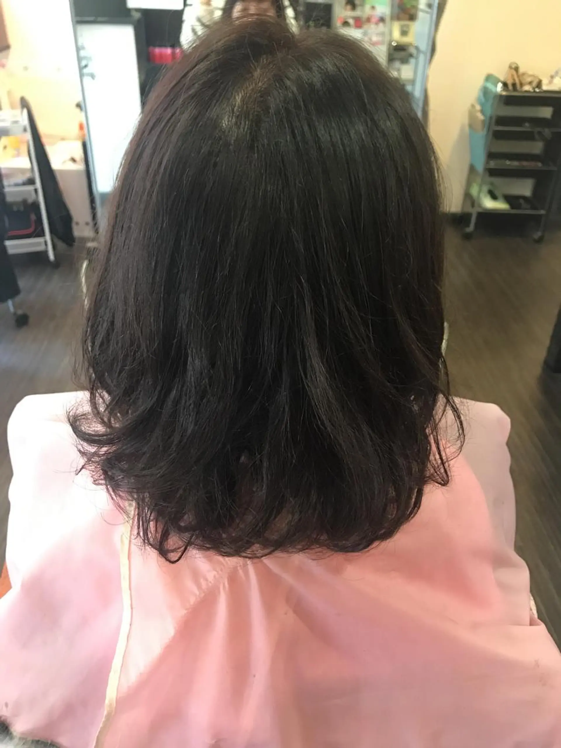 ミディアム 中本 愛理のヘアスタイル