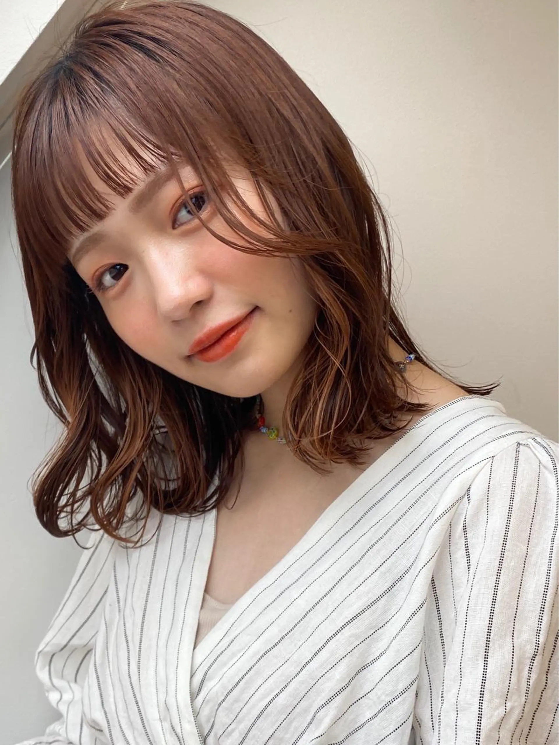 ミディアム カラー ブラウンカラー オレンジ オレンジブラウン 顔周りカット 🌼渋谷韓国レイヤー 桑尾幸奈🌼のヘアスタイル