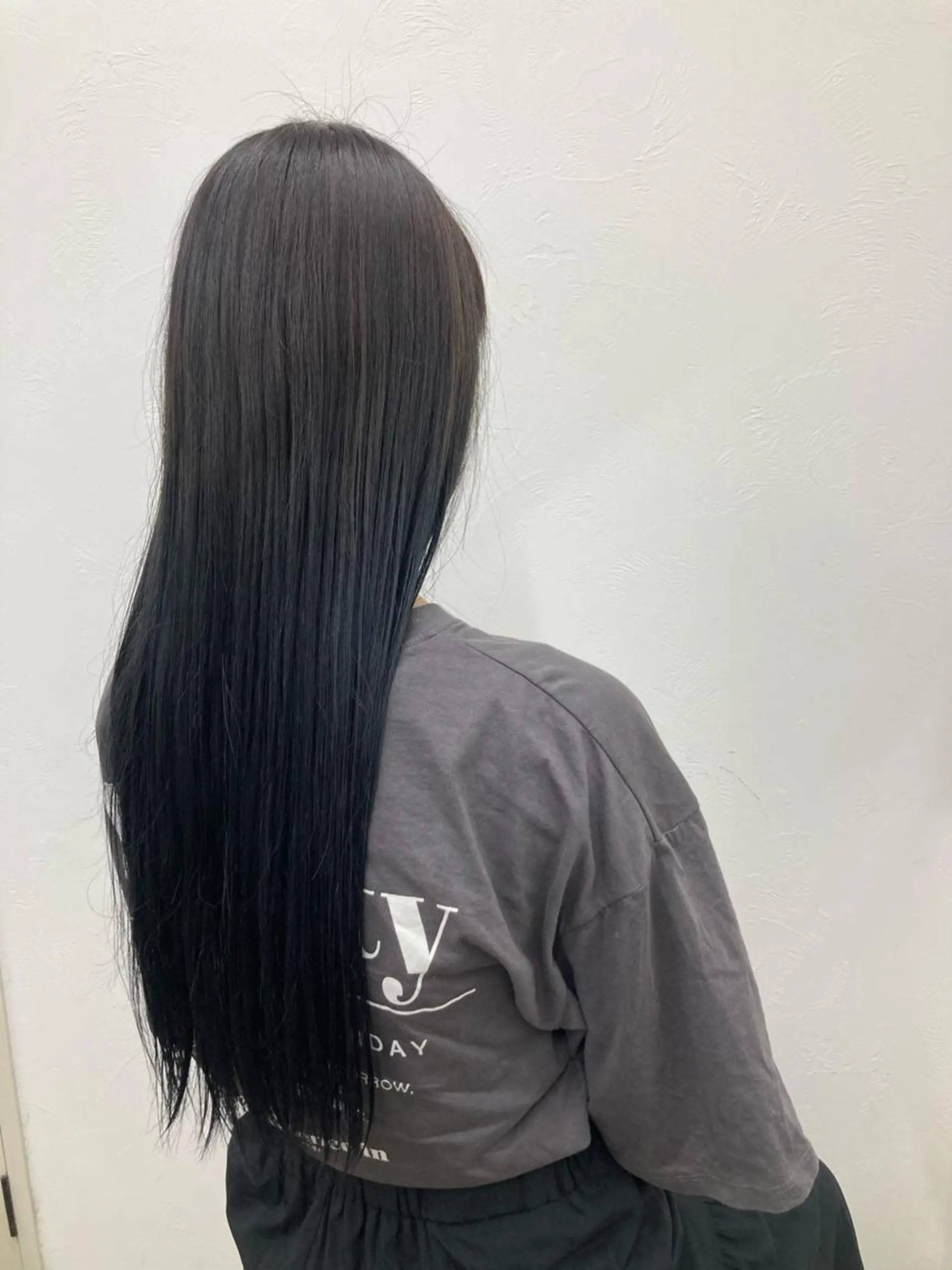 ロング カラー 黒髪 ブルーカラー ブルーブラック ヘアカラー 新田龍之輔 →メンズ／派手髪のヘアスタイル