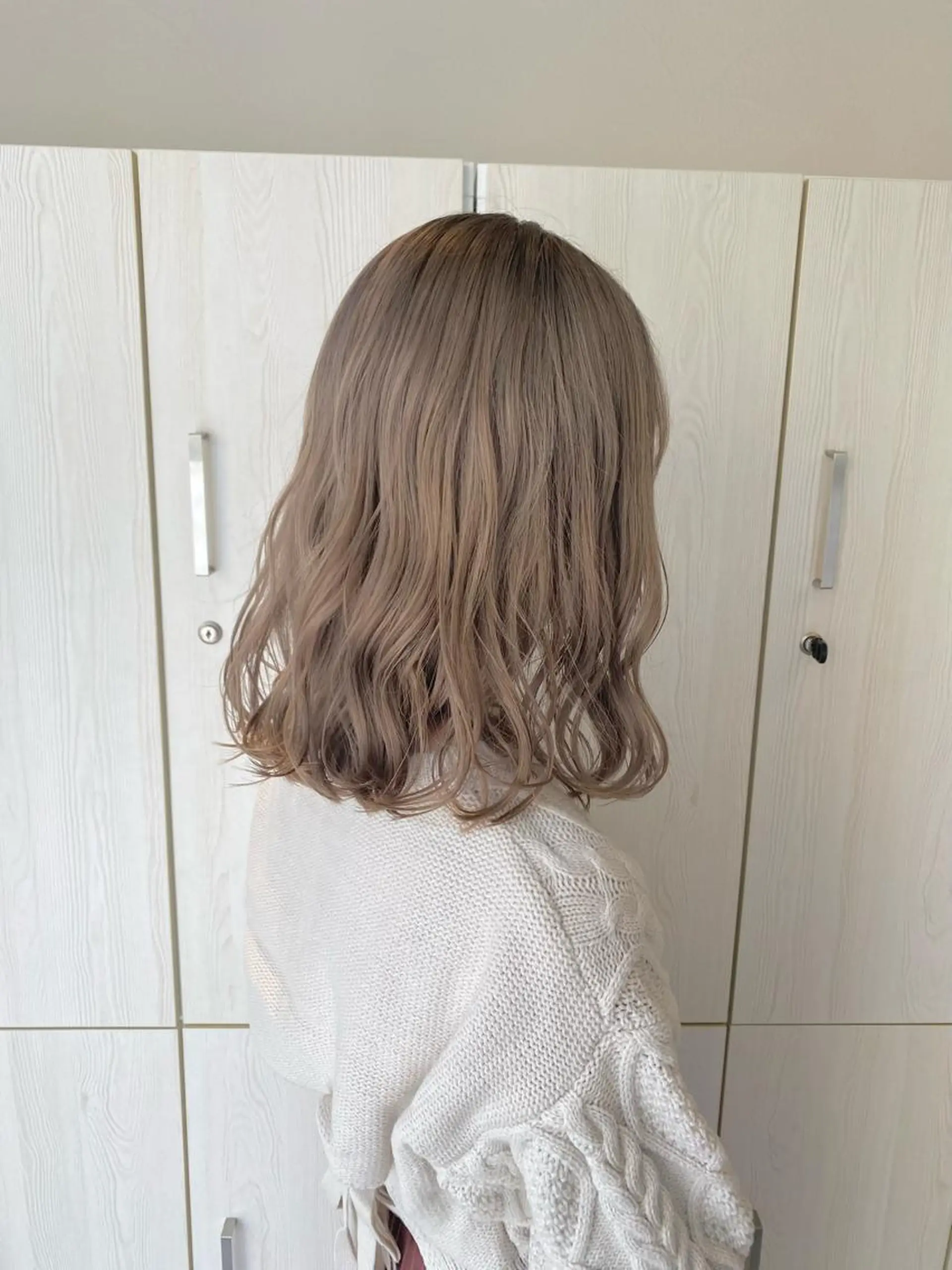 ミディアム カラー ブリーチ ハイトーン×似合わせ 🌱中川慎之介のヘアスタイル