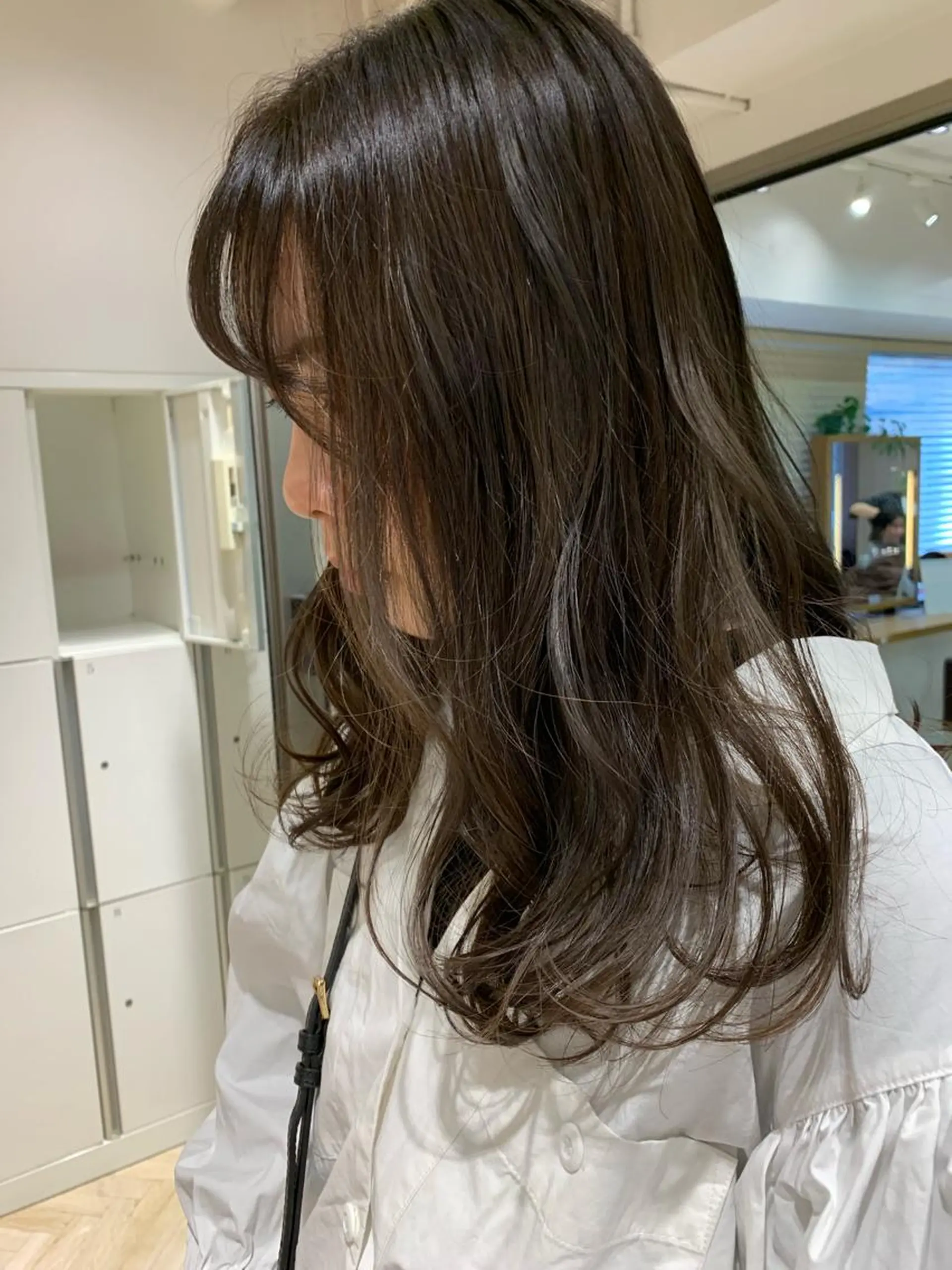 セミロング カラー グレージュ ハイライトカラー ハイライト 🫧透明感カラー/ ボブ/小笠原汐海🪽のヘアスタイル