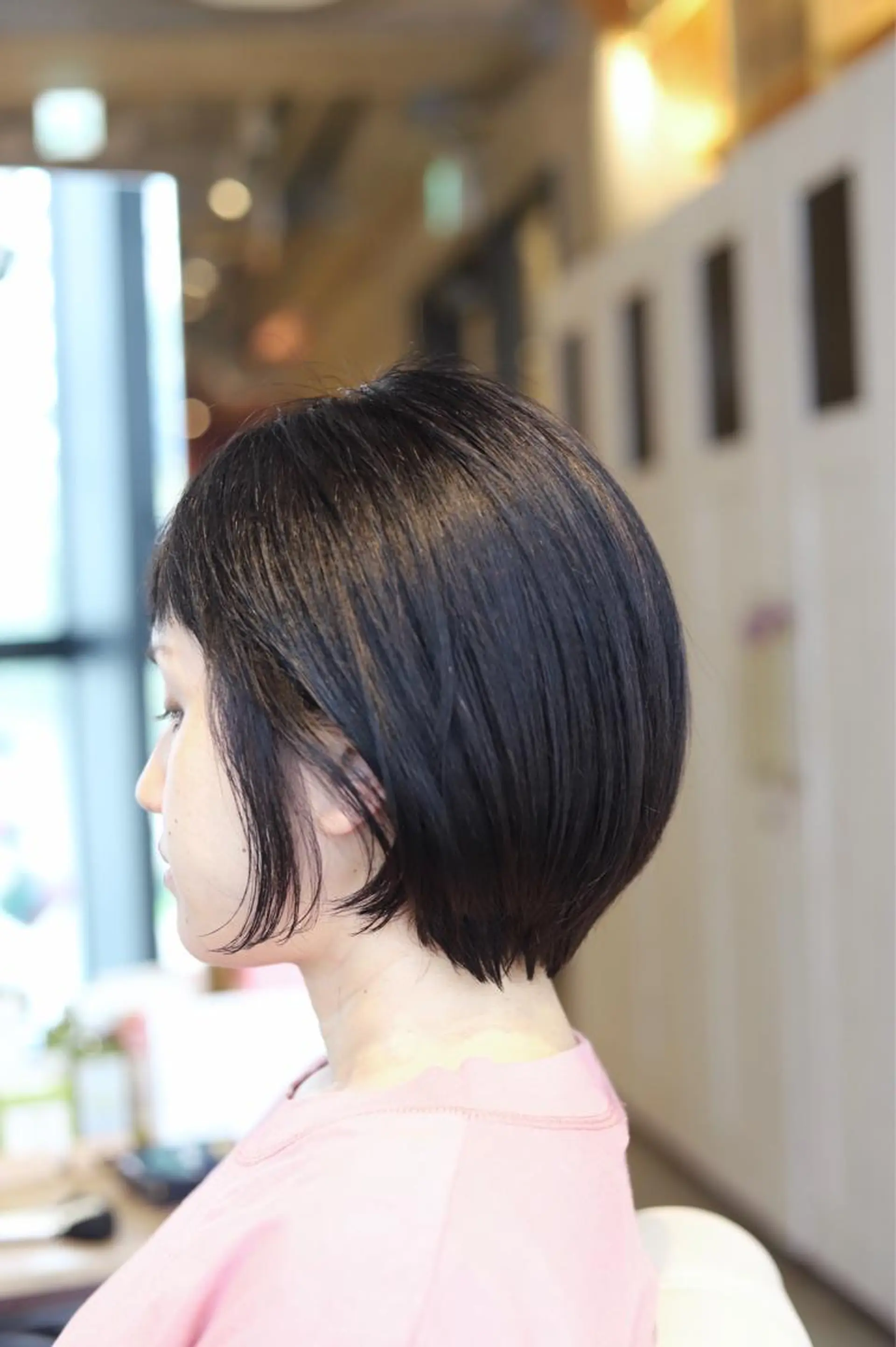 ショート カラー くせ毛 アドミラルYoshi oのヘアスタイル