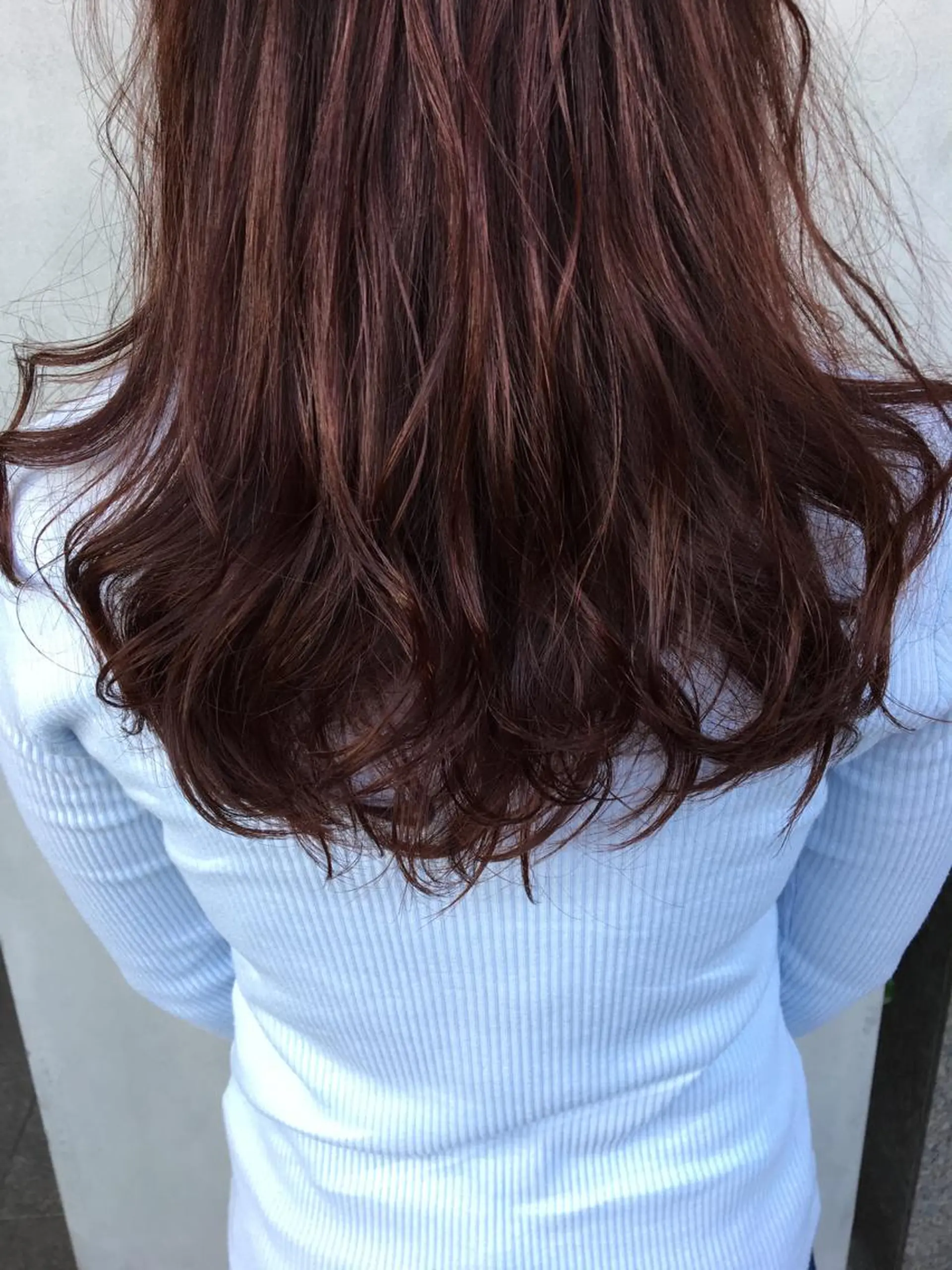 カラー レッドカラー mu ku.のヘアスタイル