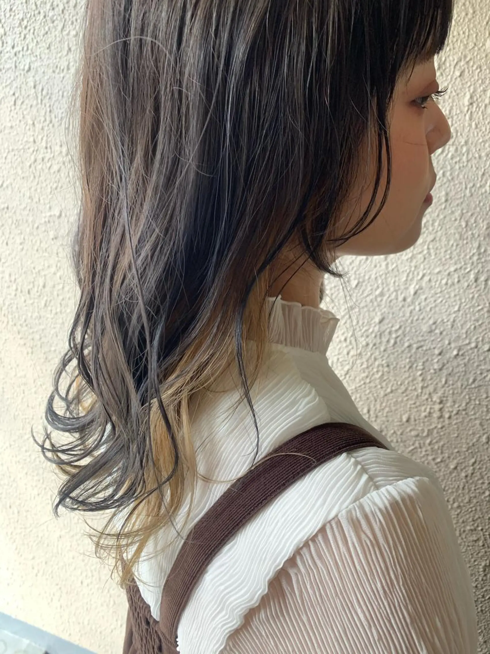 セミロング カラー ブリーチ サダハルカ ｜chouetteのヘアスタイル