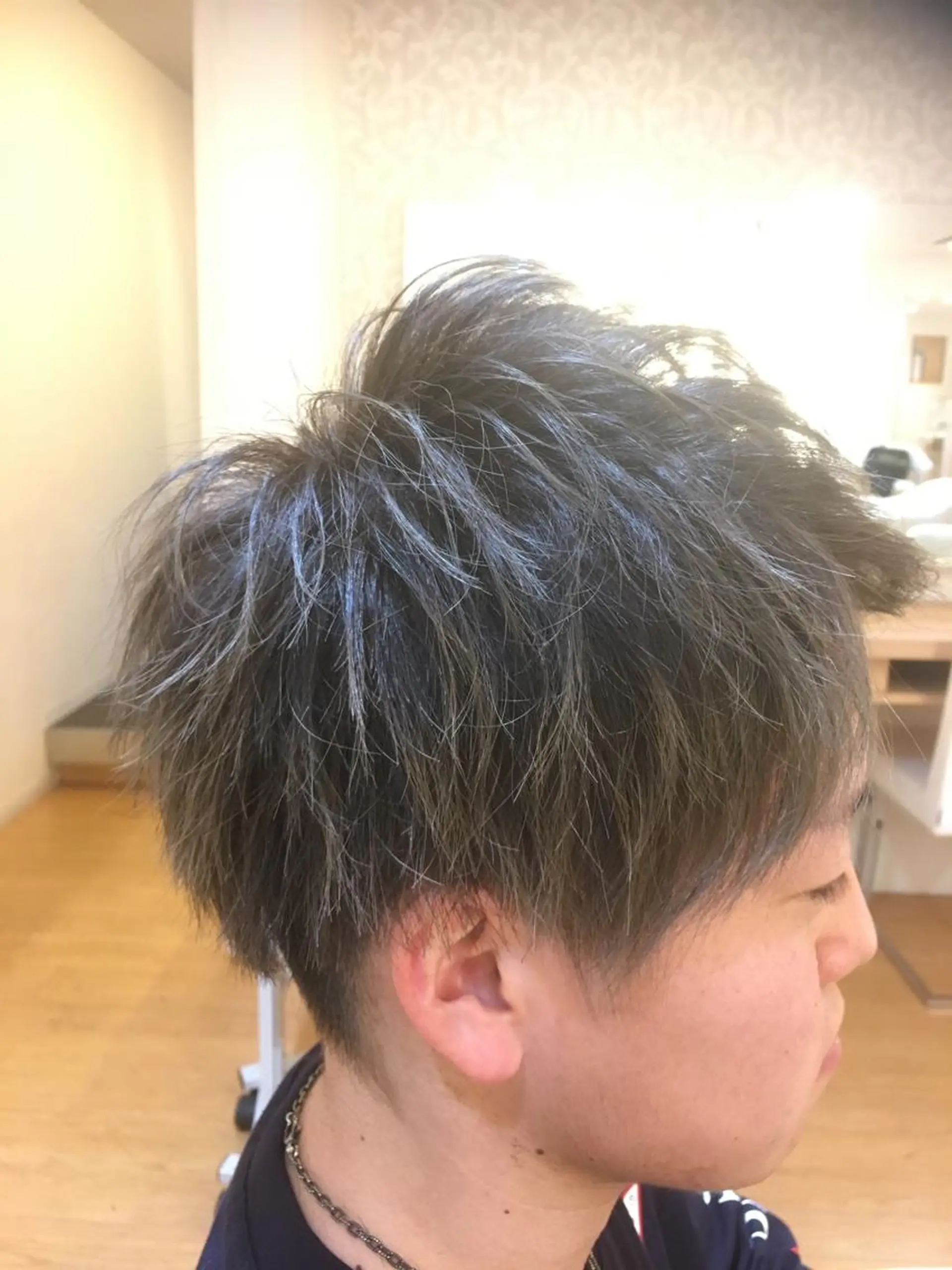 ショート カラー メンズ メンズカット 三村洸斗のヘアスタイル