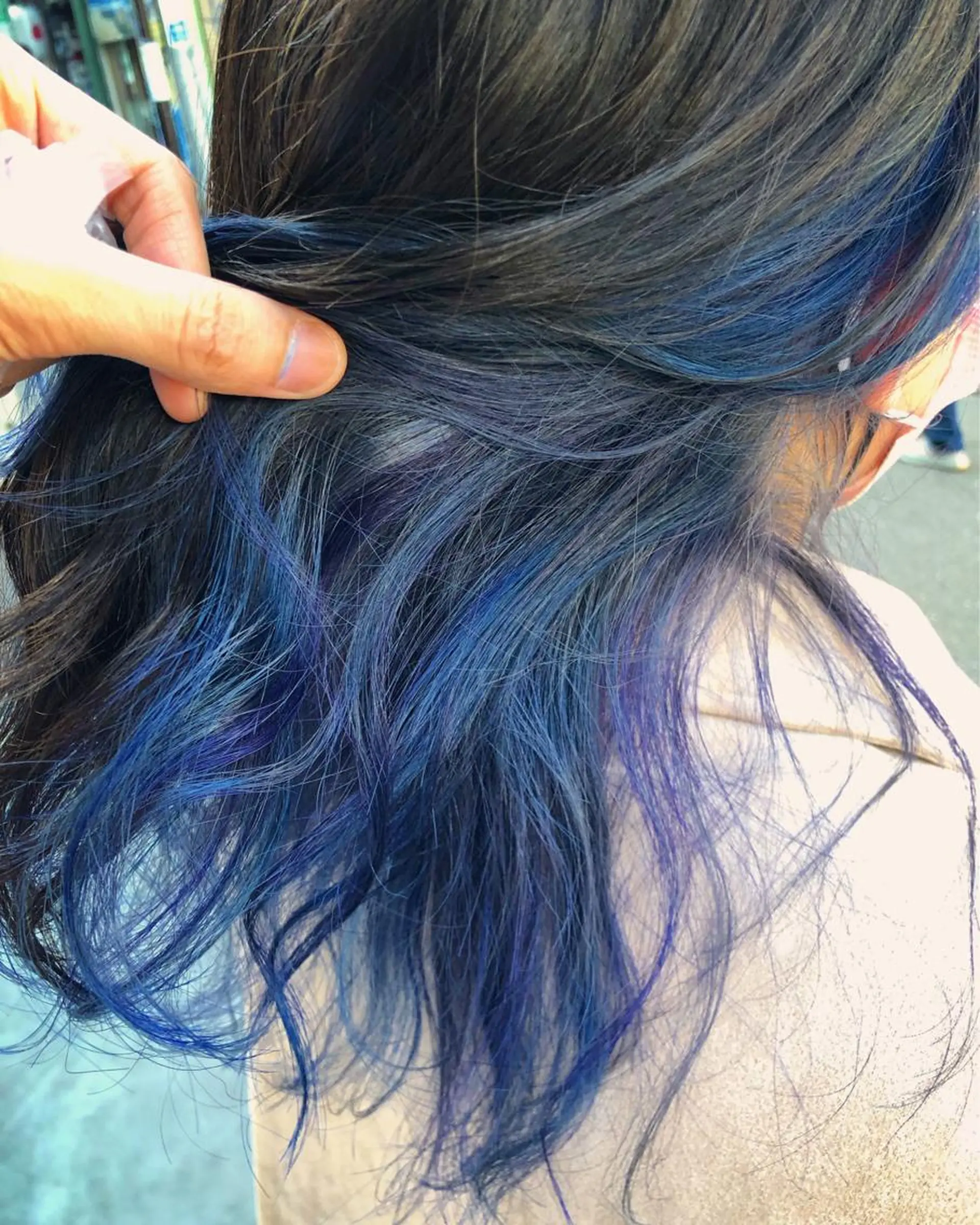 セミロング カラー アッシュ バレイヤージュ ミストバング ベージュカラー ブリーチ カット ヘアカラー トリートメント 原宿サロン代表 デザインカラー伊藤卓のヘアスタイル