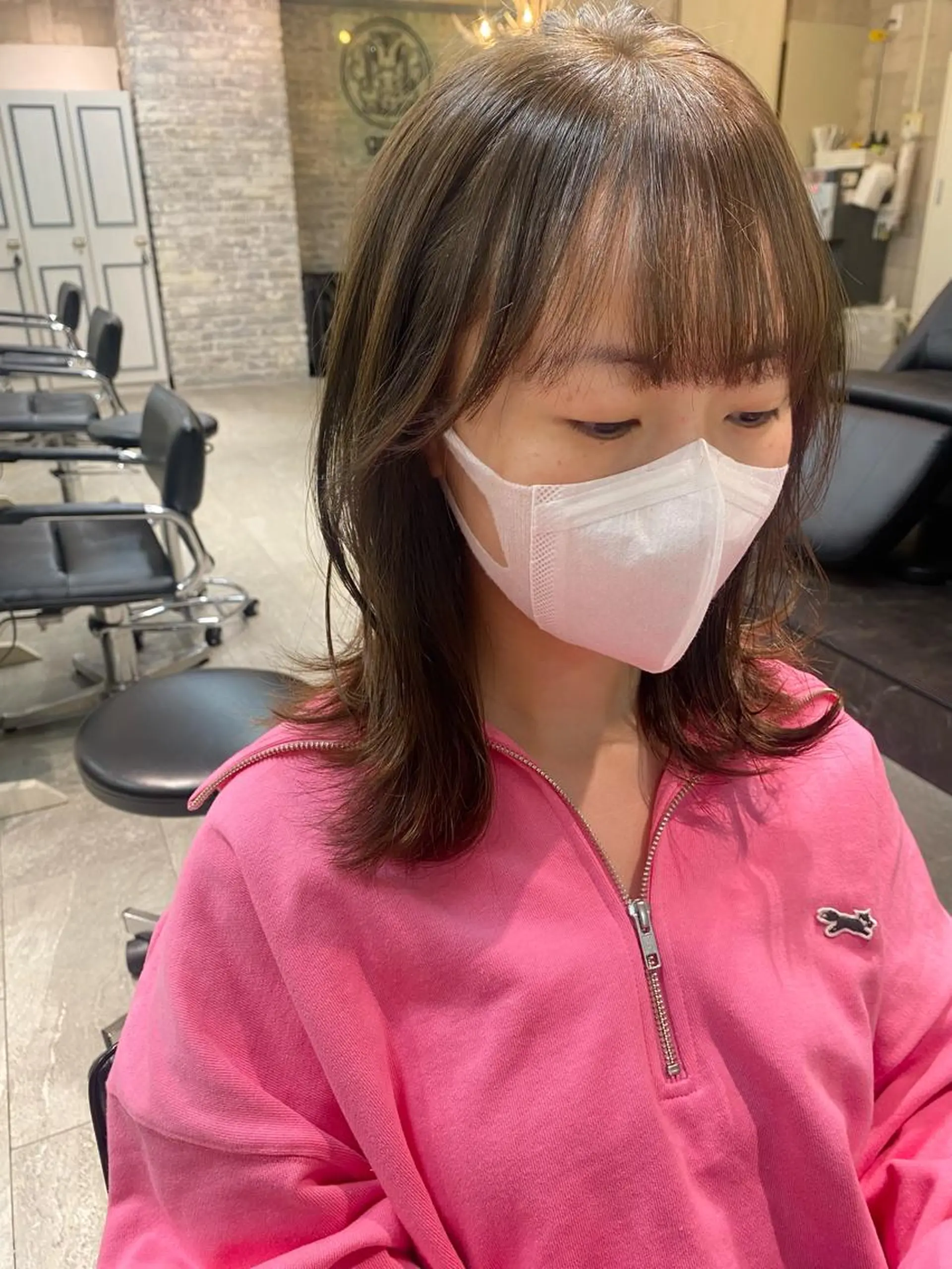 セミロング カラー ベージュカラー ブリーチ ブリーチなしカラー オリーブベージュ カット ヘアカラー トリートメント 🤍韓国風ヘア 柴田真帆🤍のヘアスタイル