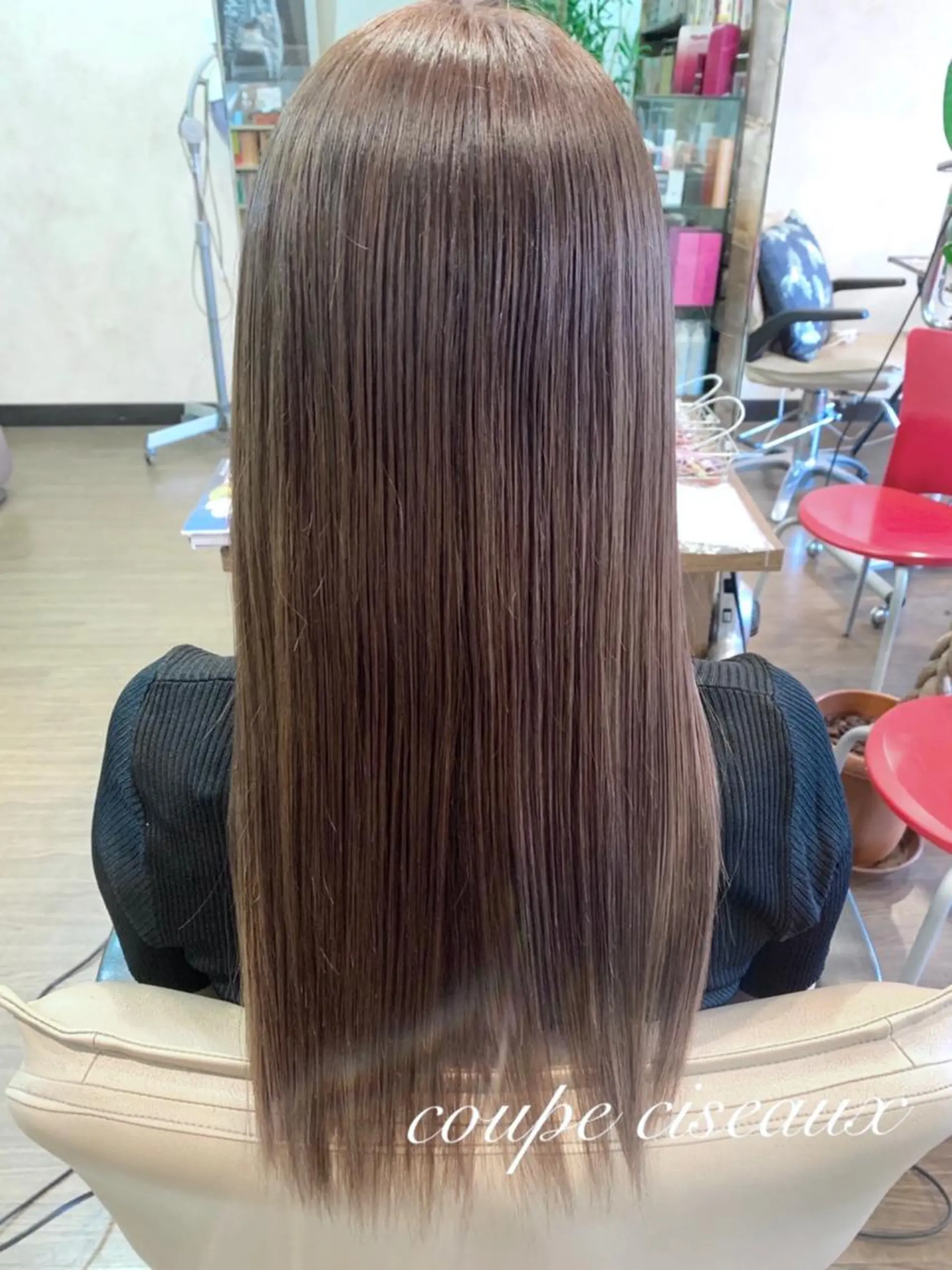 ロング 縮毛矯正 coupe ciseauxのヘアスタイル