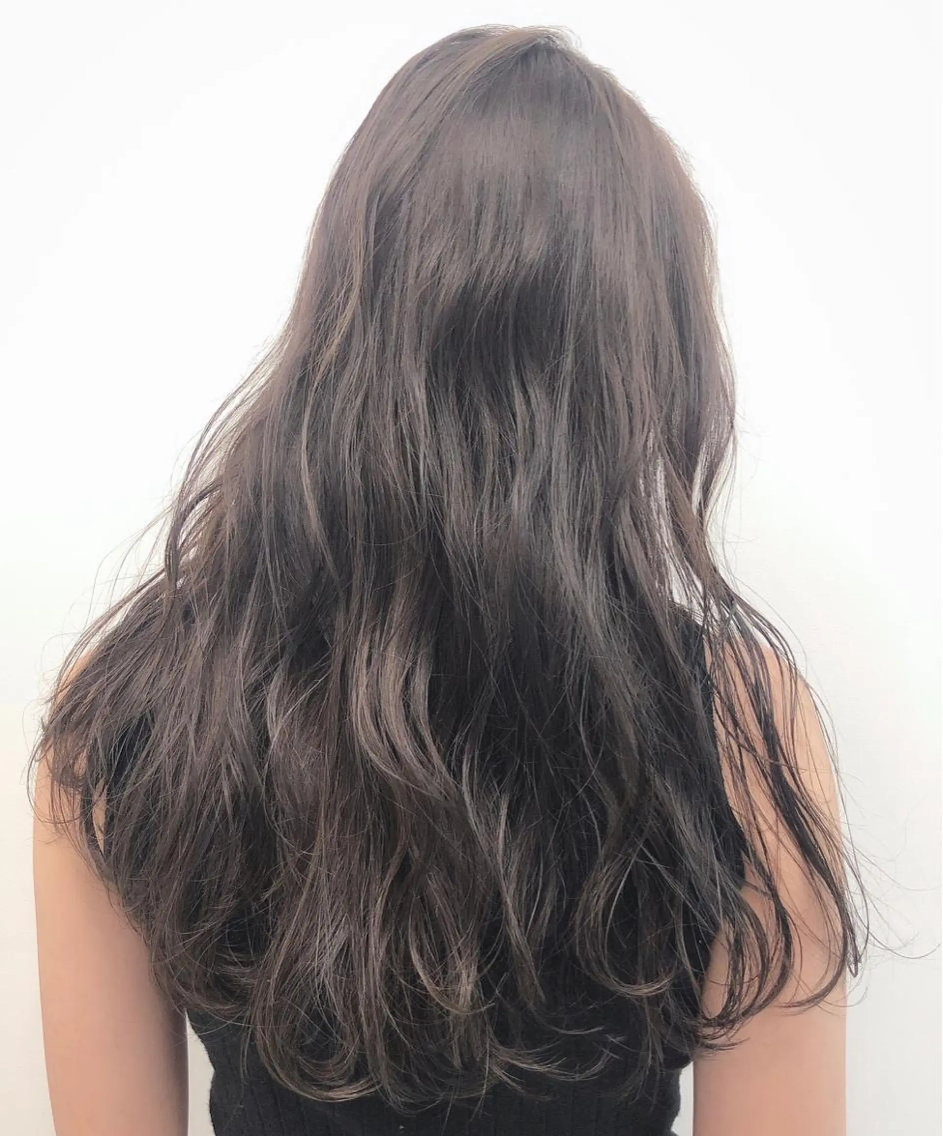 ロング ハイライト コトネ🫧 韓国風レイヤーカットのヘアスタイル