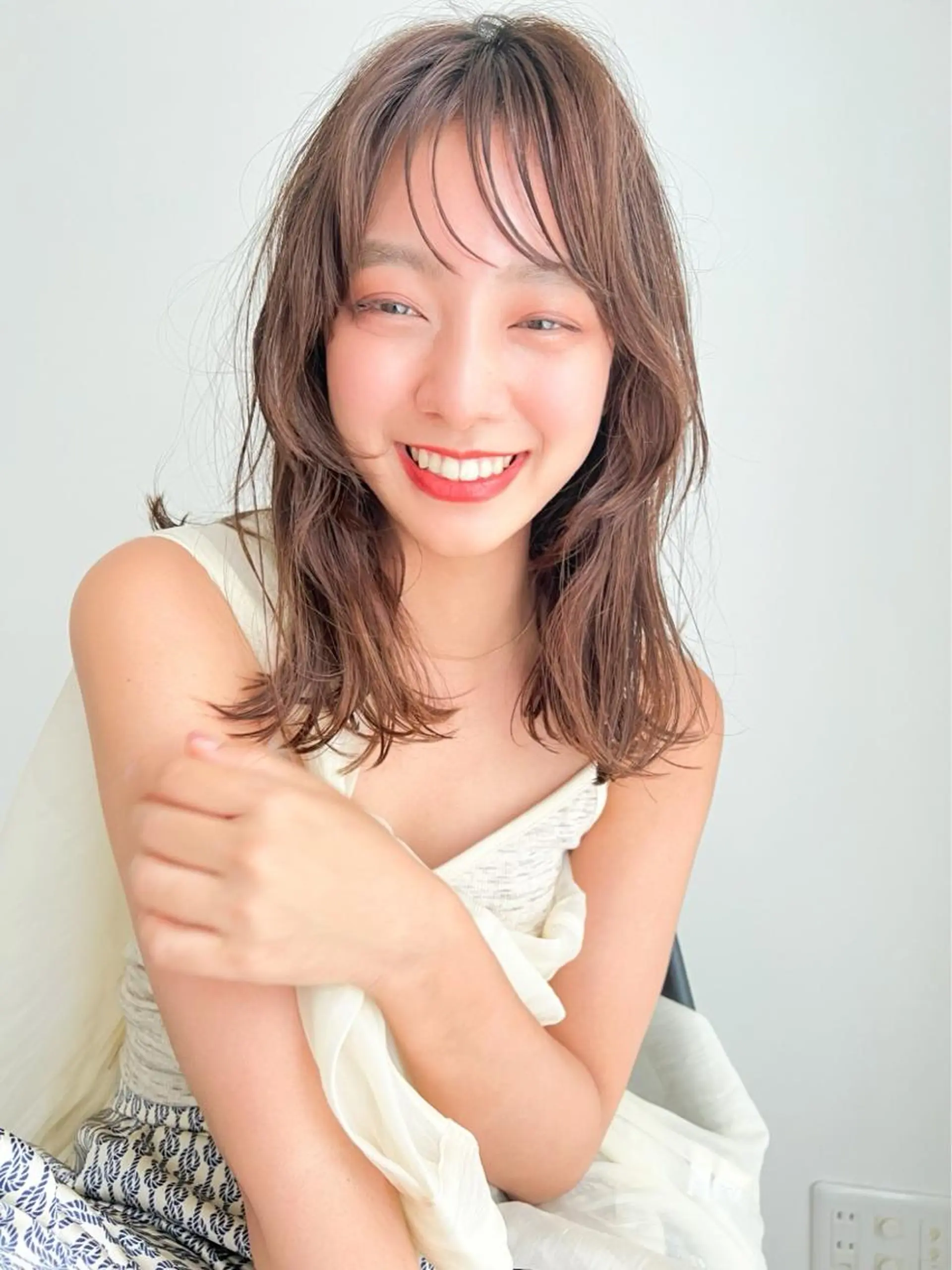 セミロング カラー ヘアアレンジ ベージュカラー くびれヘア カット ヘアカラー トリートメント 山崎 澪 レイヤーカット/大宮のヘアスタイル
