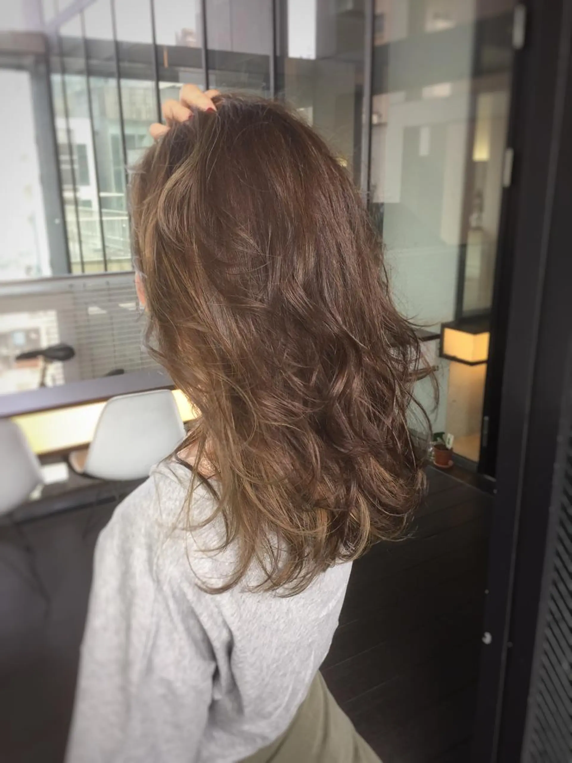 セミロング カラー ベージュカラー ハイライトカラー ハイライト 【 DIPTH 】 代表コウキ🥇のヘアスタイル